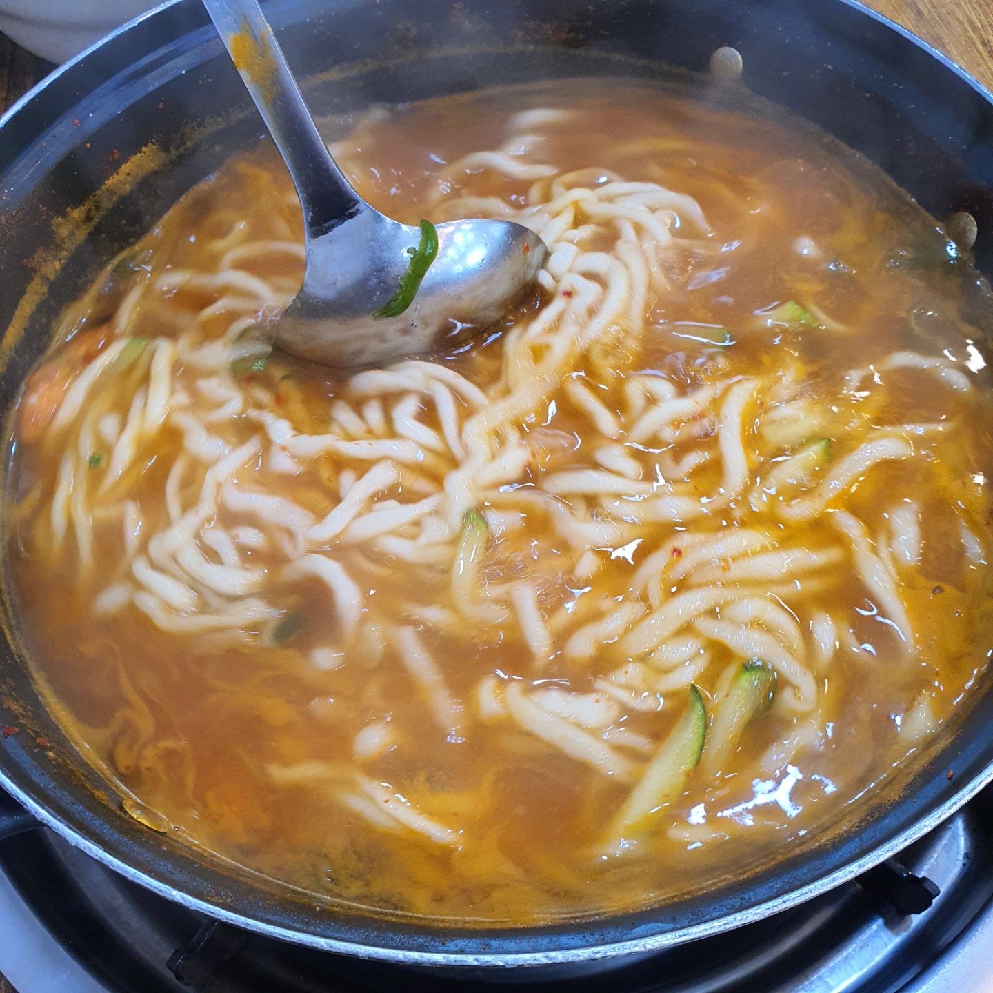 염가네해물칼국수손만두전골