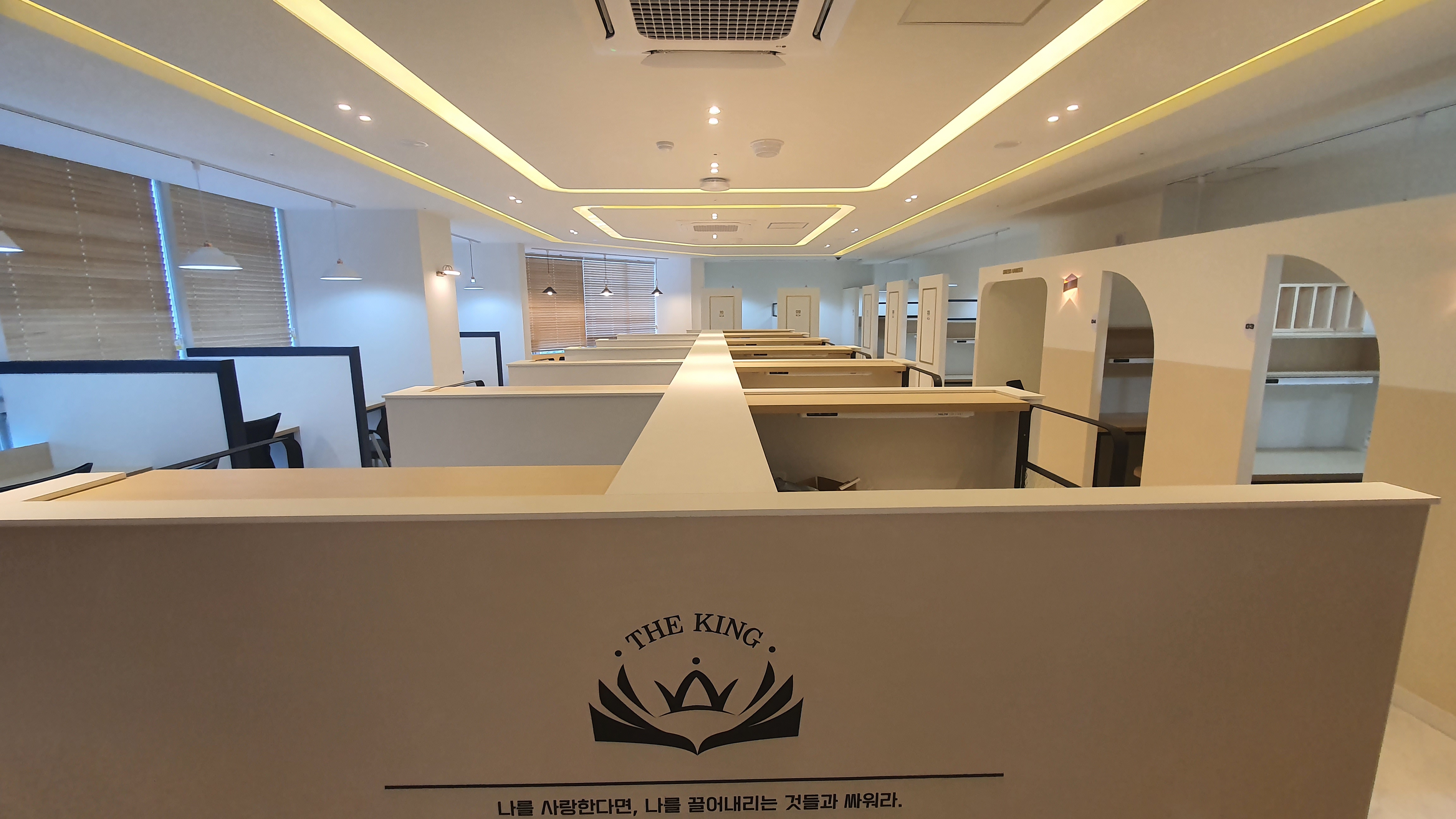 더킹스터디카페 일광신도시점 대표이미지