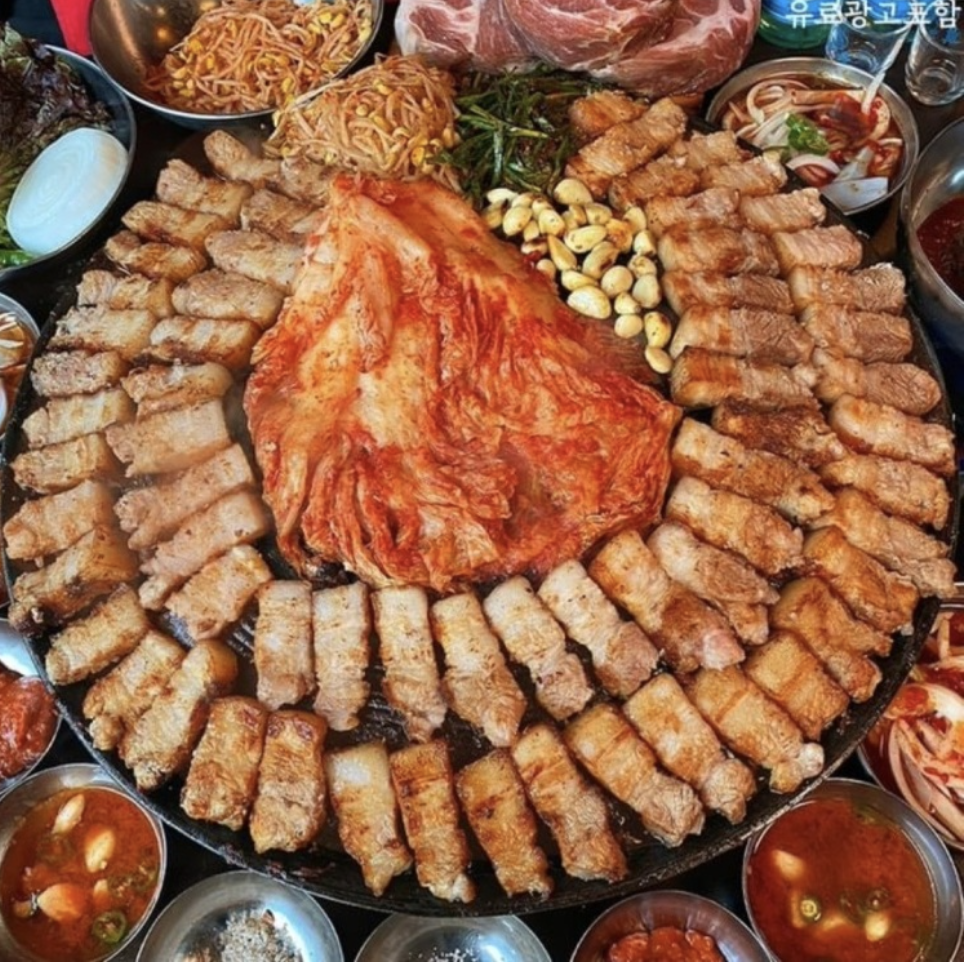 동두천솥뚜껑삼겹살 동탄남광장점
