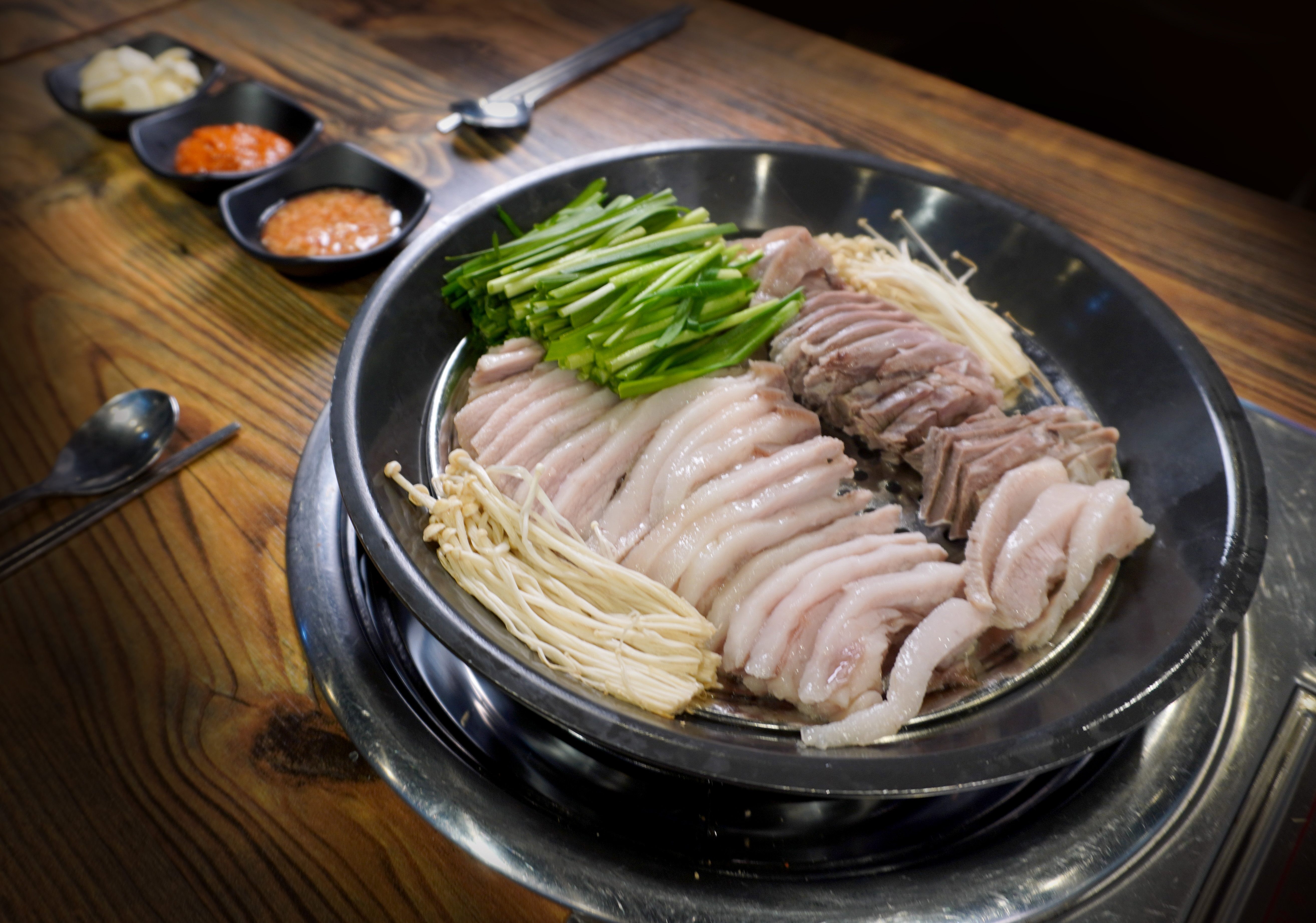꽉찬순대국족발 수원권선시장본점