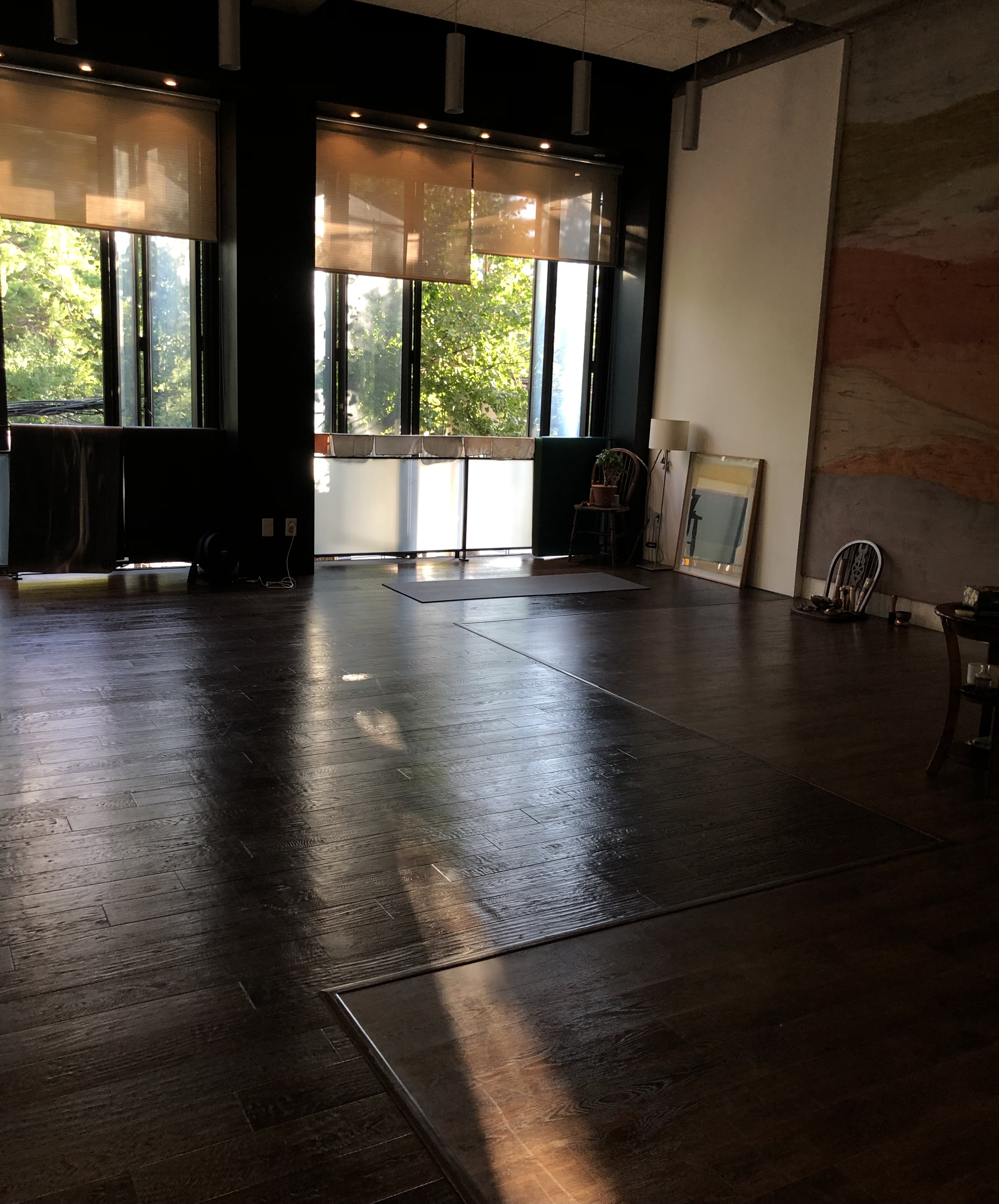 이어가는 움직임 대표 이미지