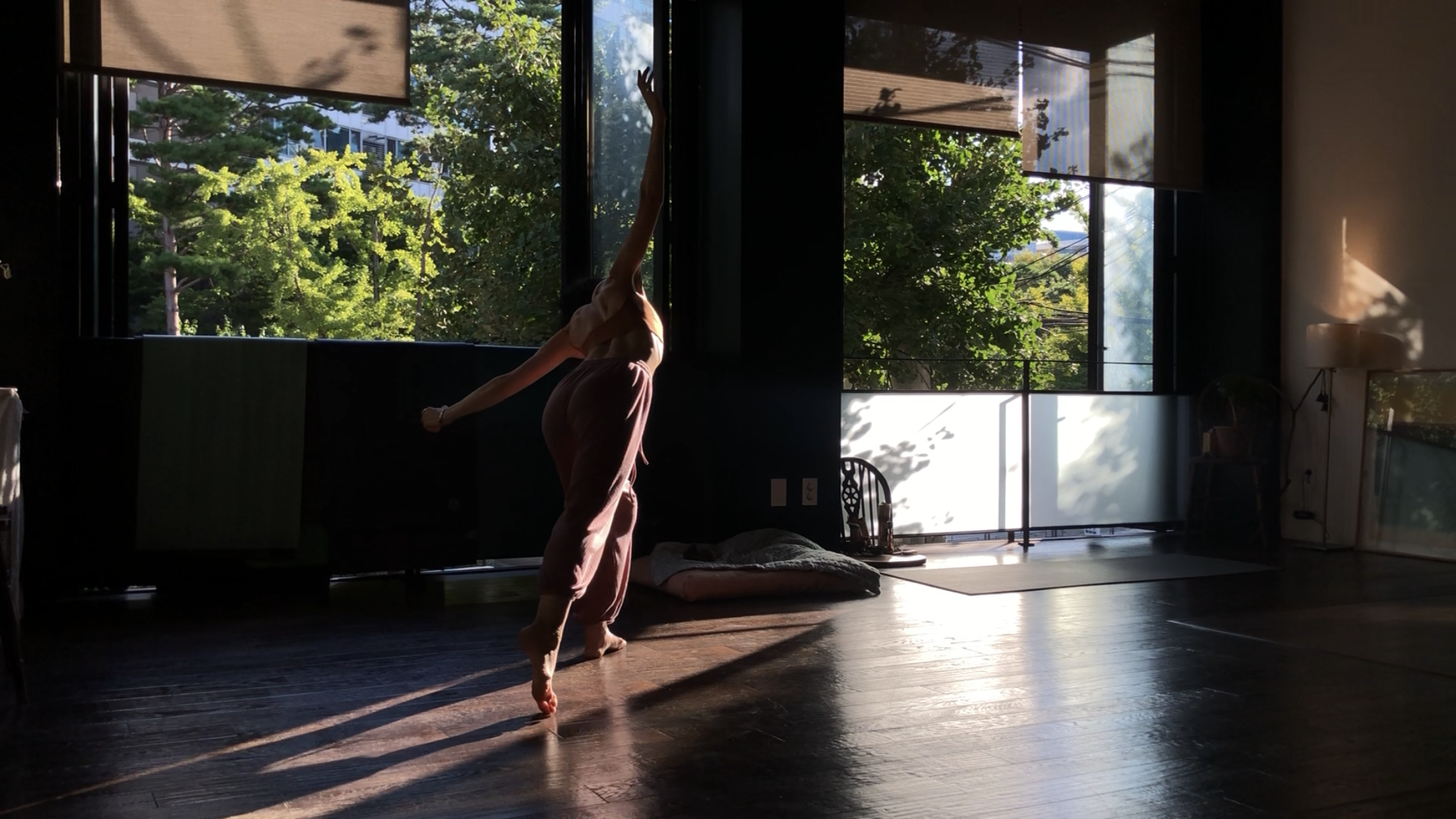 이어가는 움직임 대표 이미지