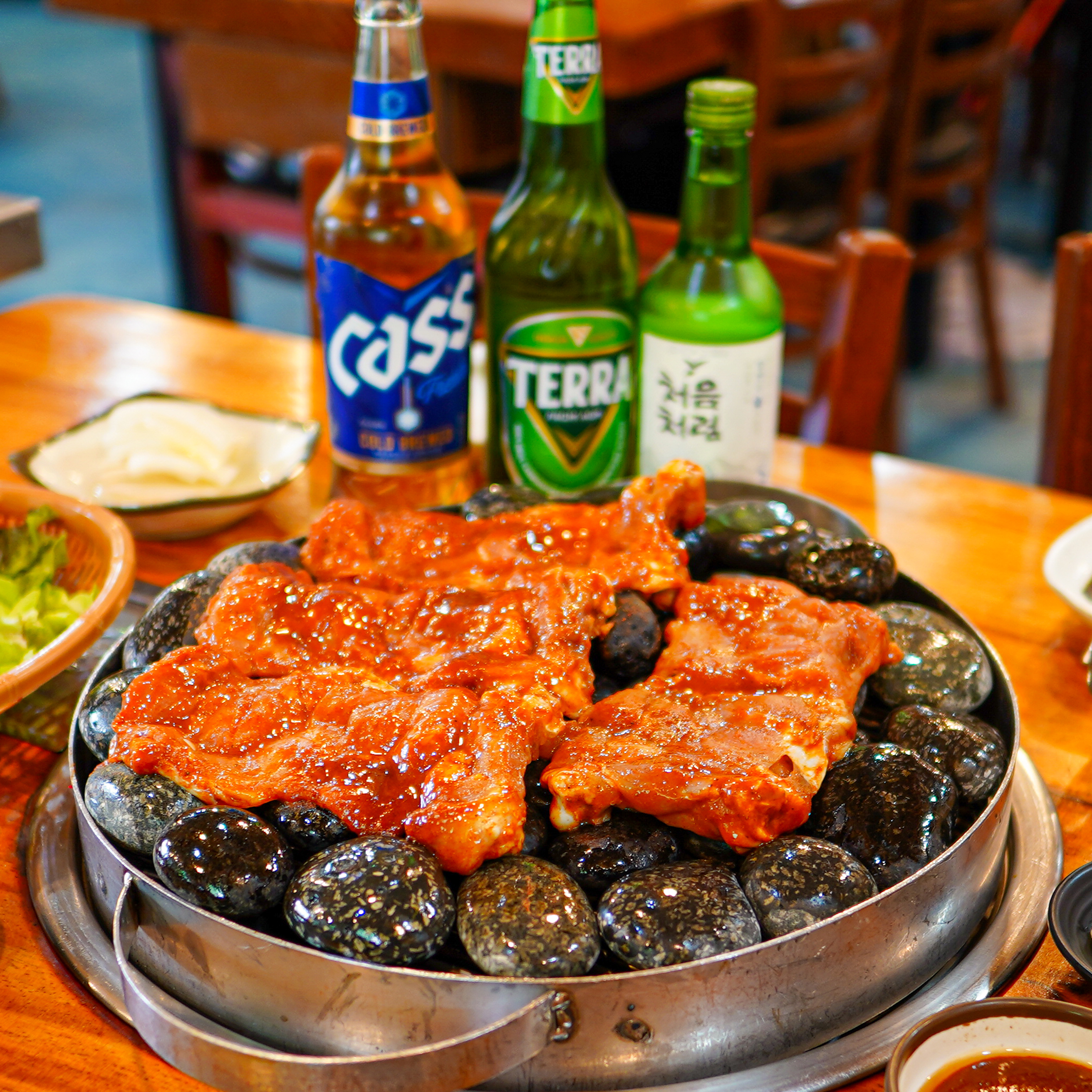 삼삼조약돌 숯불닭갈비