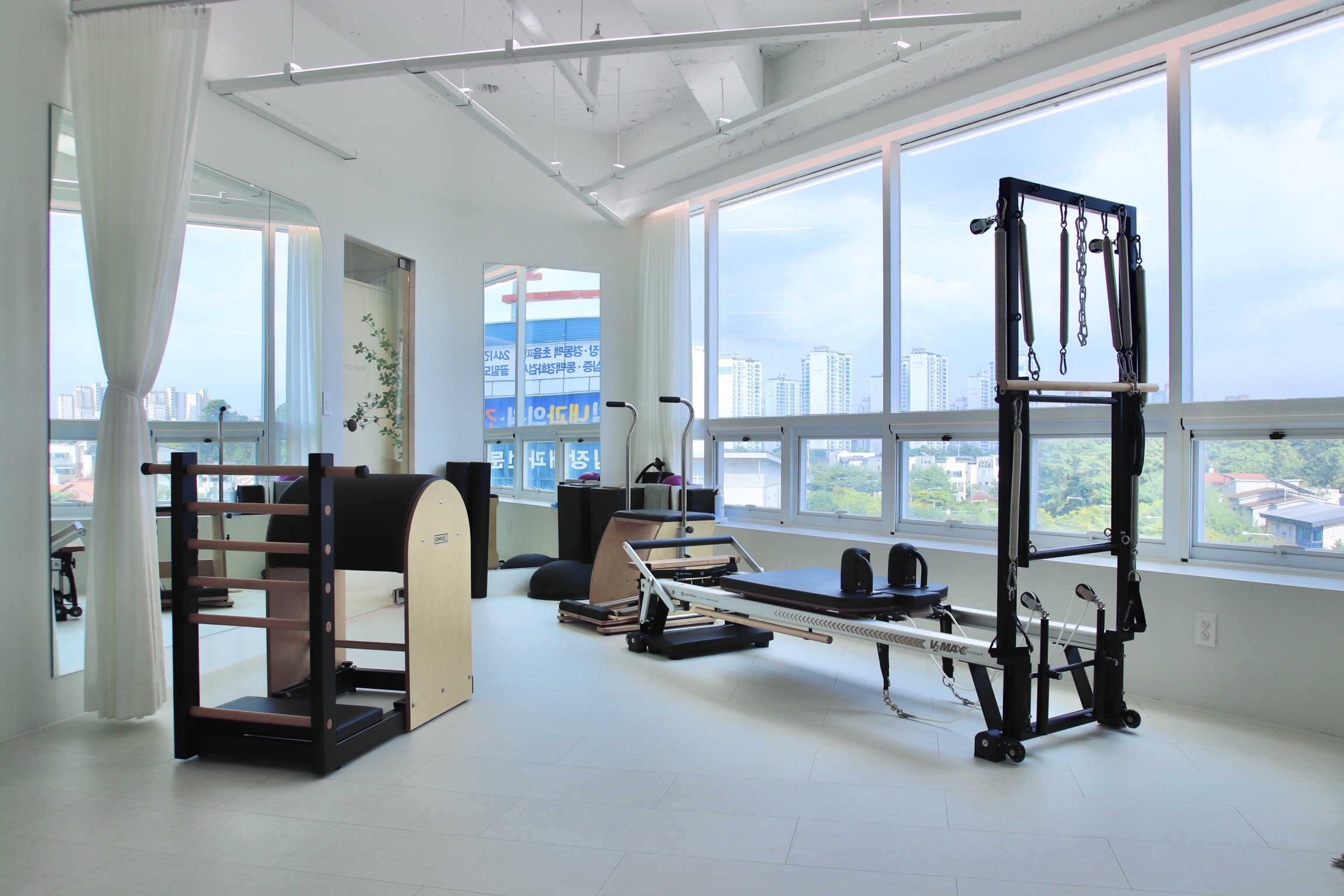 필라테스오브미 대표 이미지