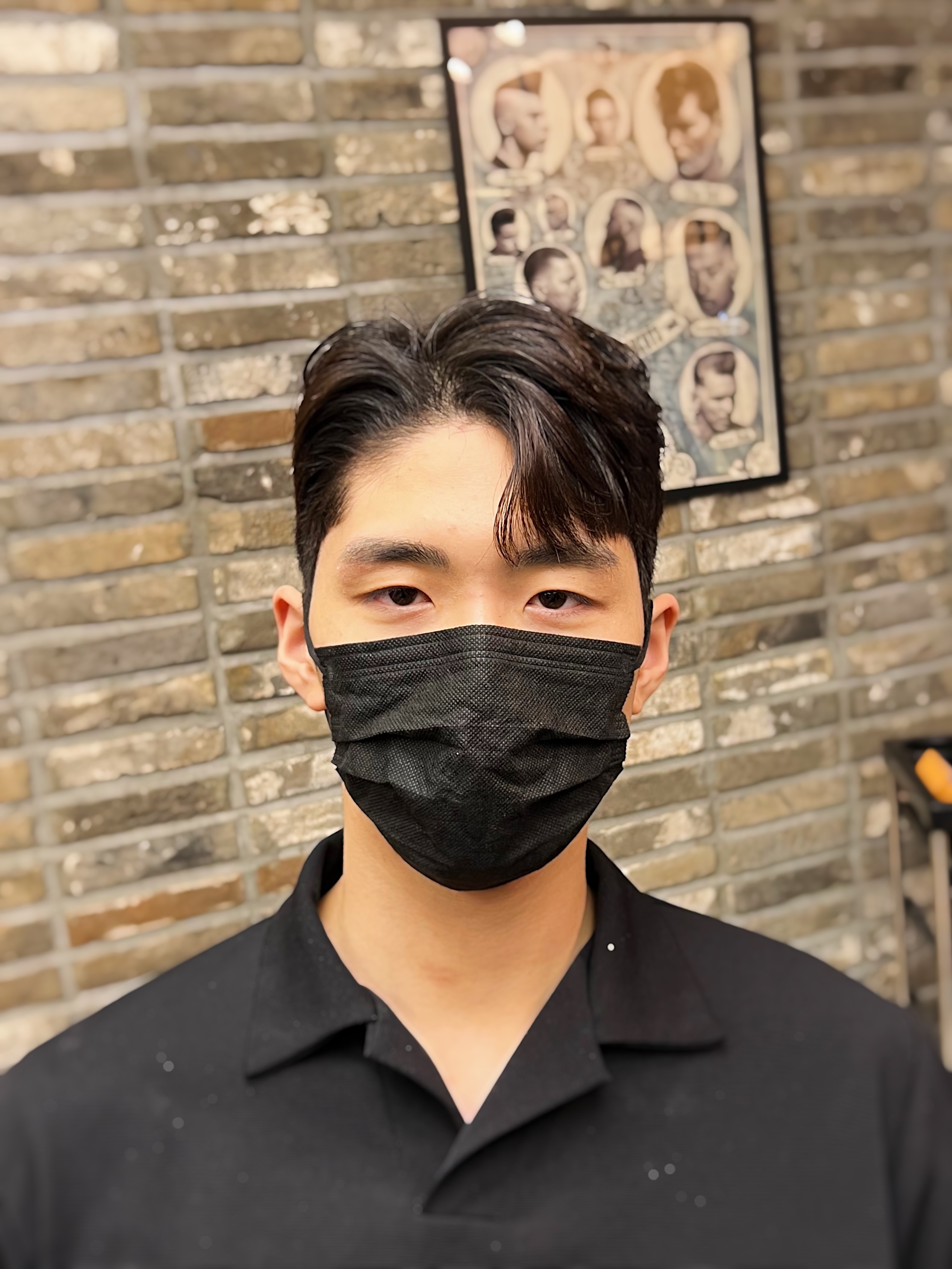 루쓰바버샵 내부 또는 관련 모습