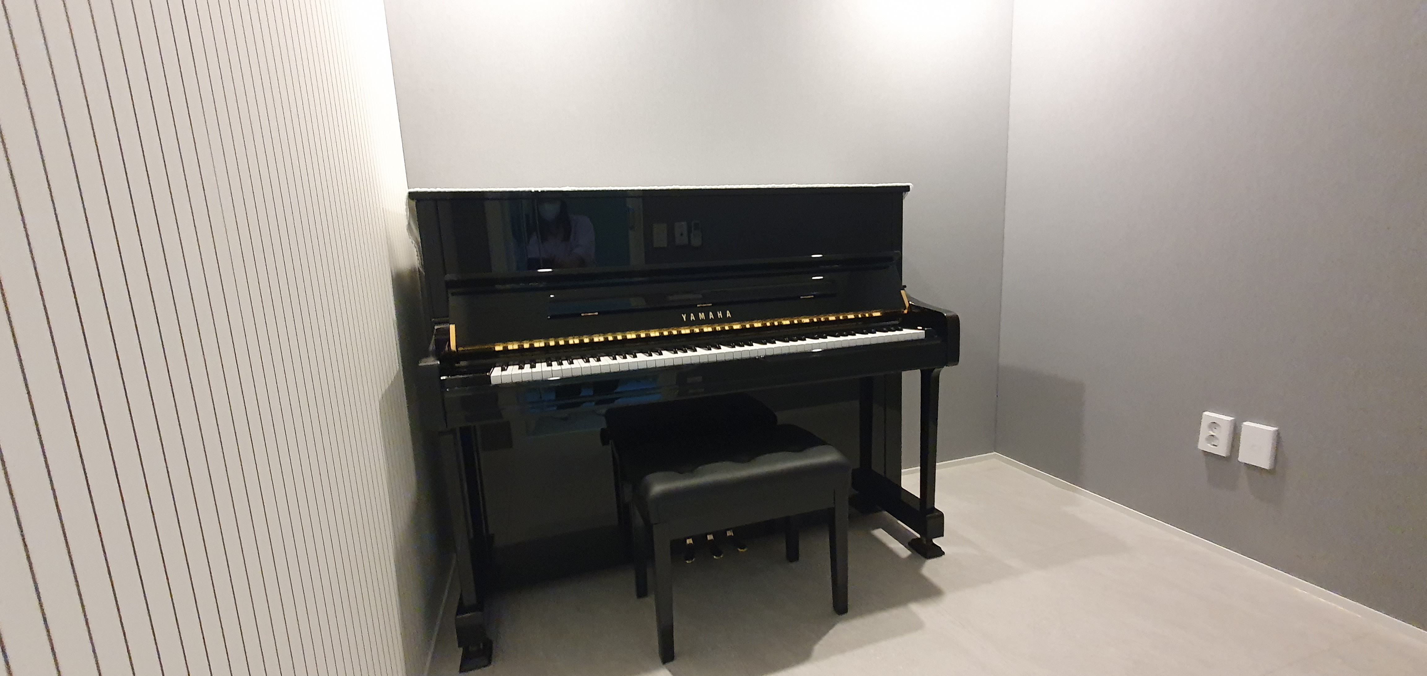 4번째 스튜디오 사진