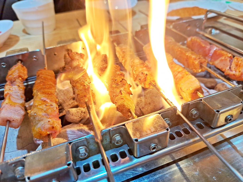연길왕꼬치 건대본점 내부 또는 관련 모습