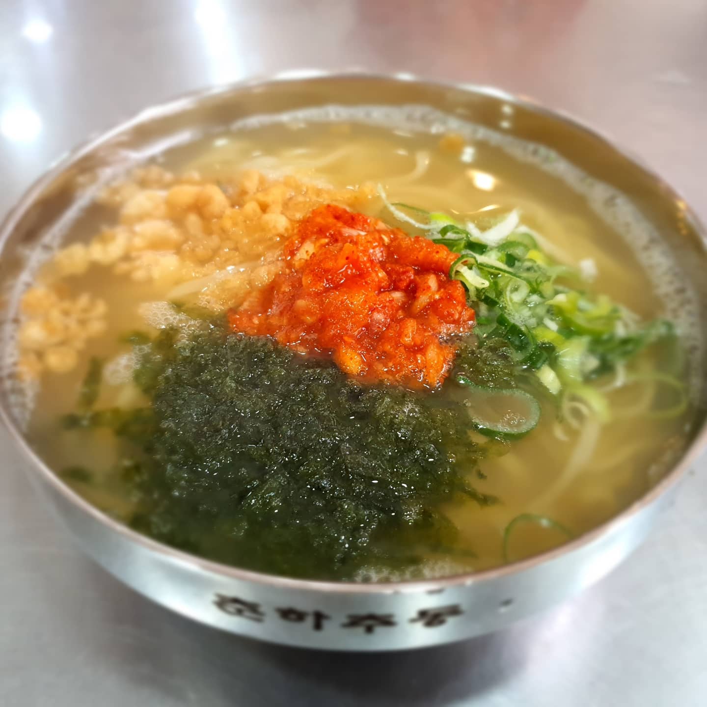 춘하추동칼국수반여점