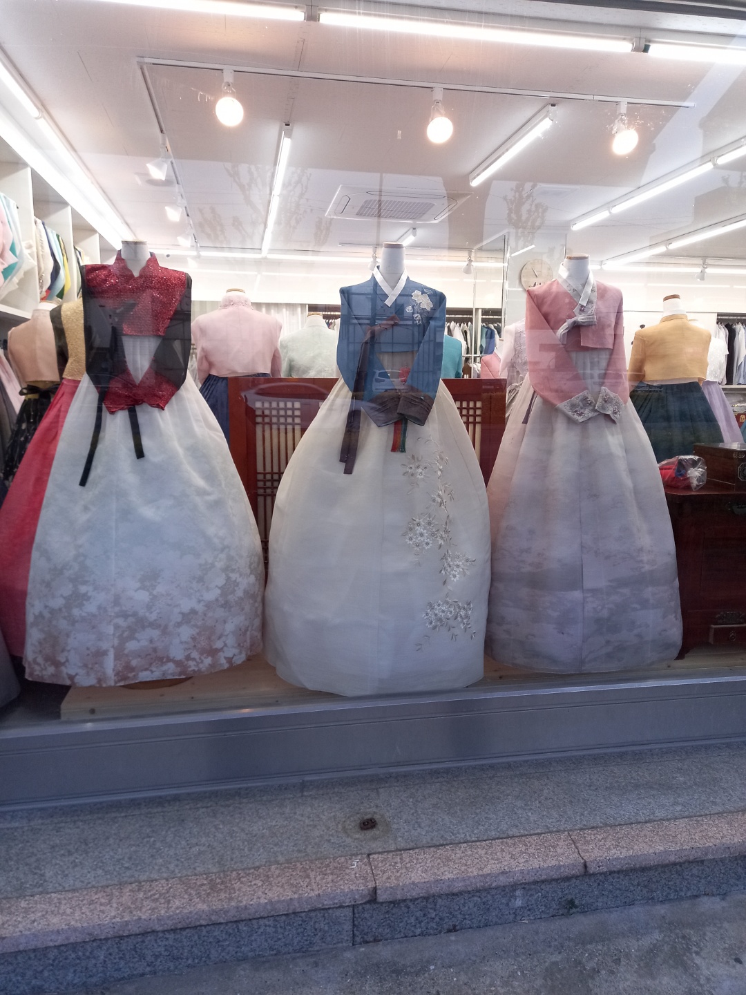 좋은날 한복