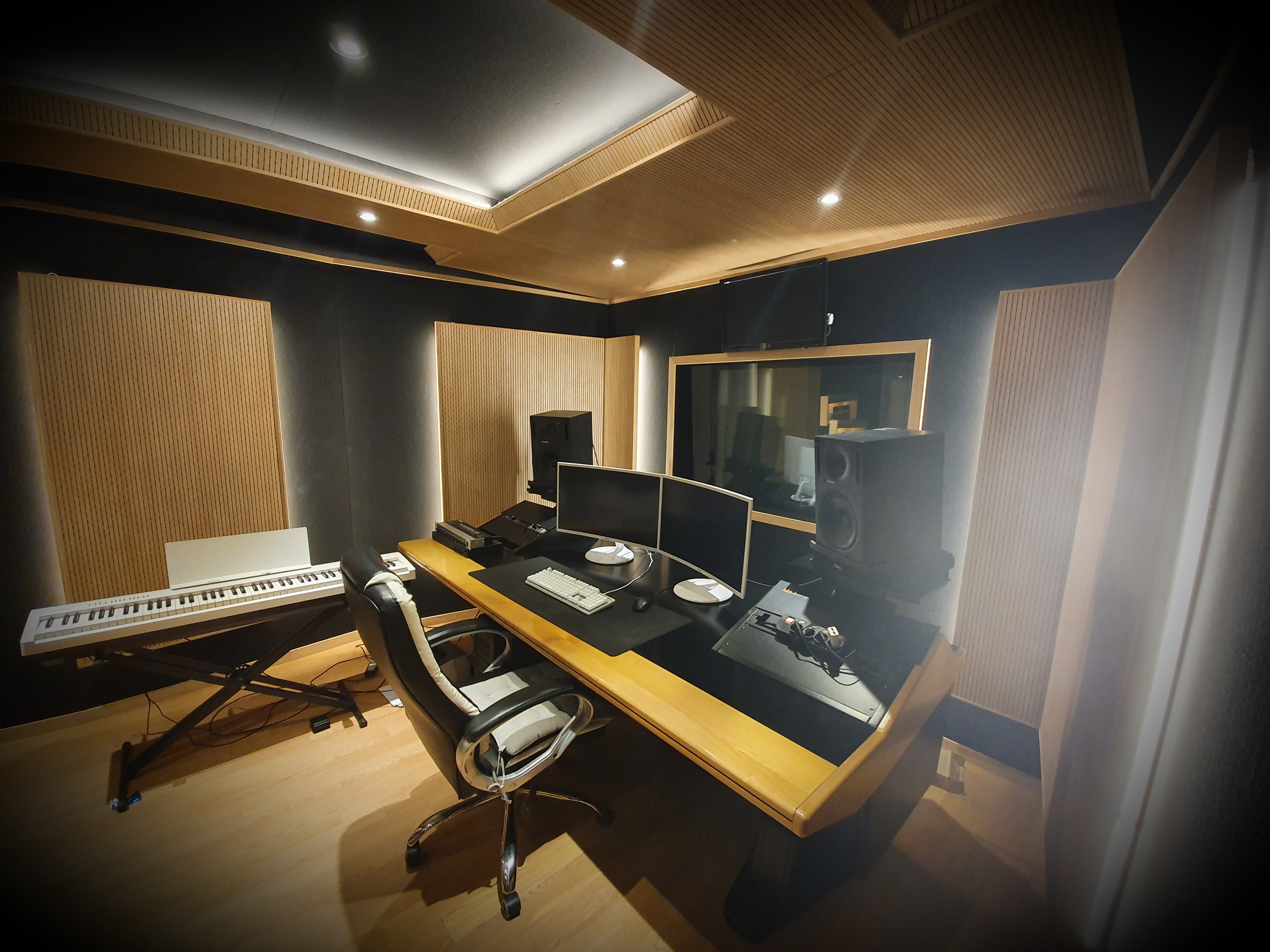 4번째 스튜디오 사진