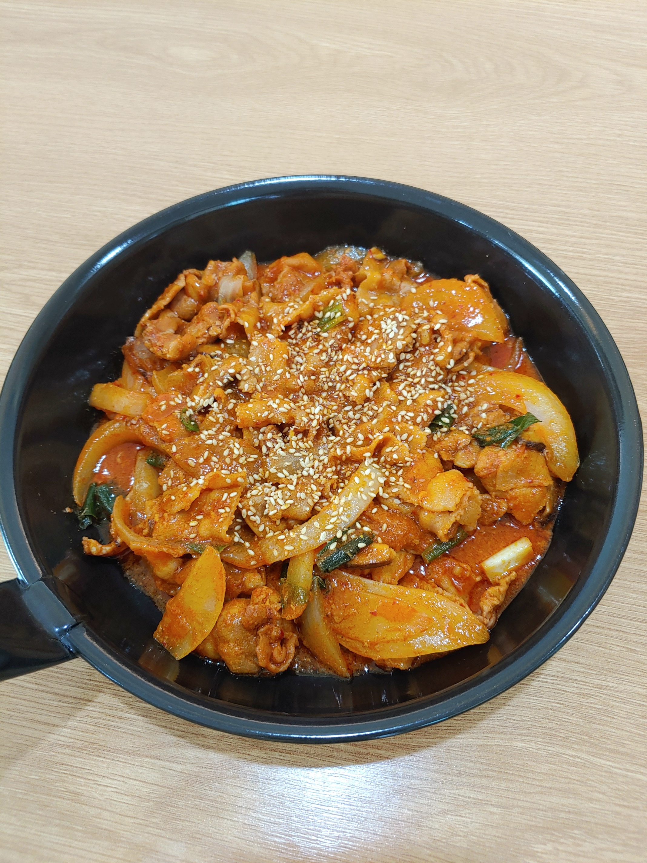 온스키친 칼국수&쭈꾸미