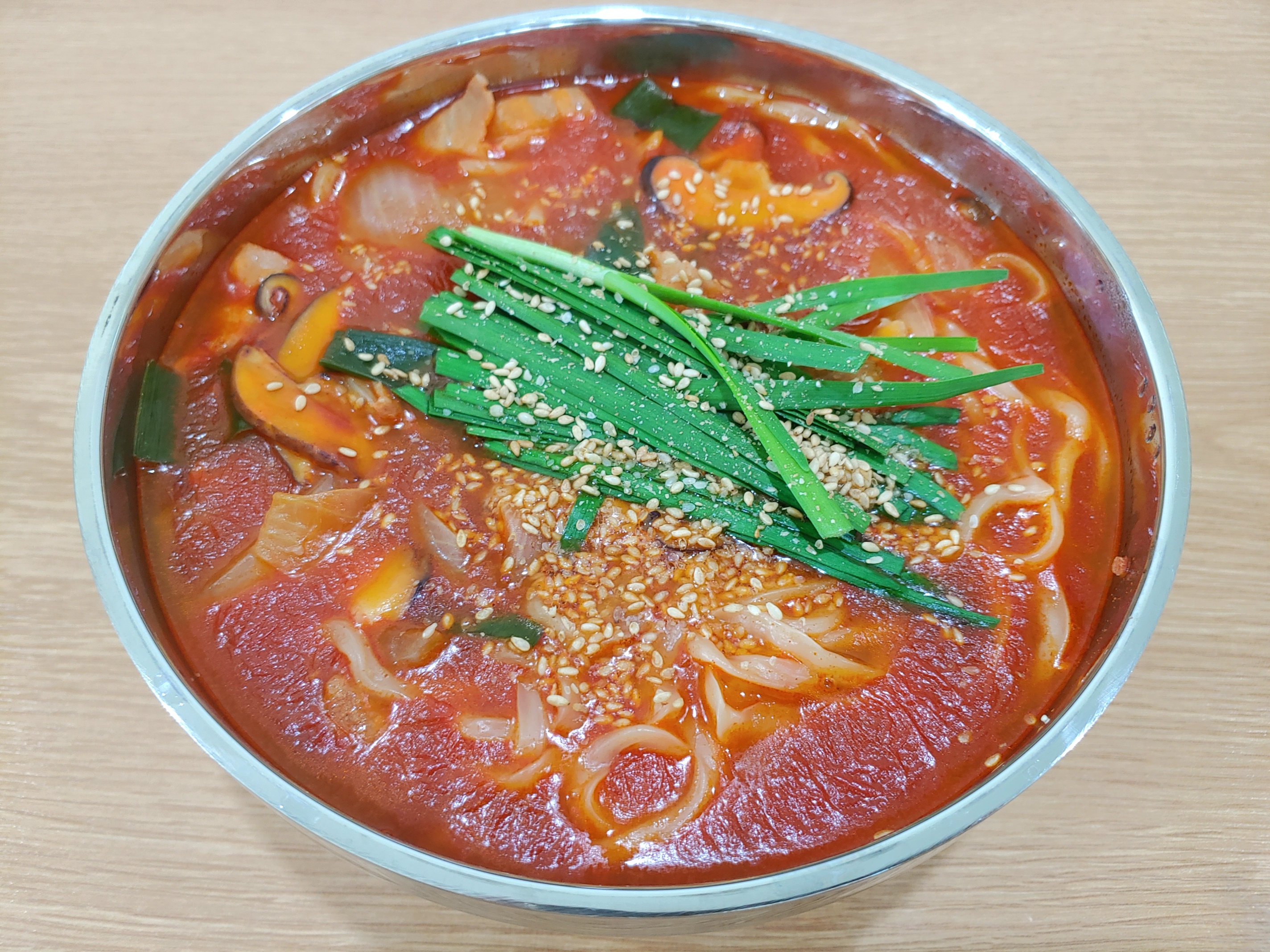 온스키친 칼국수&쭈꾸미