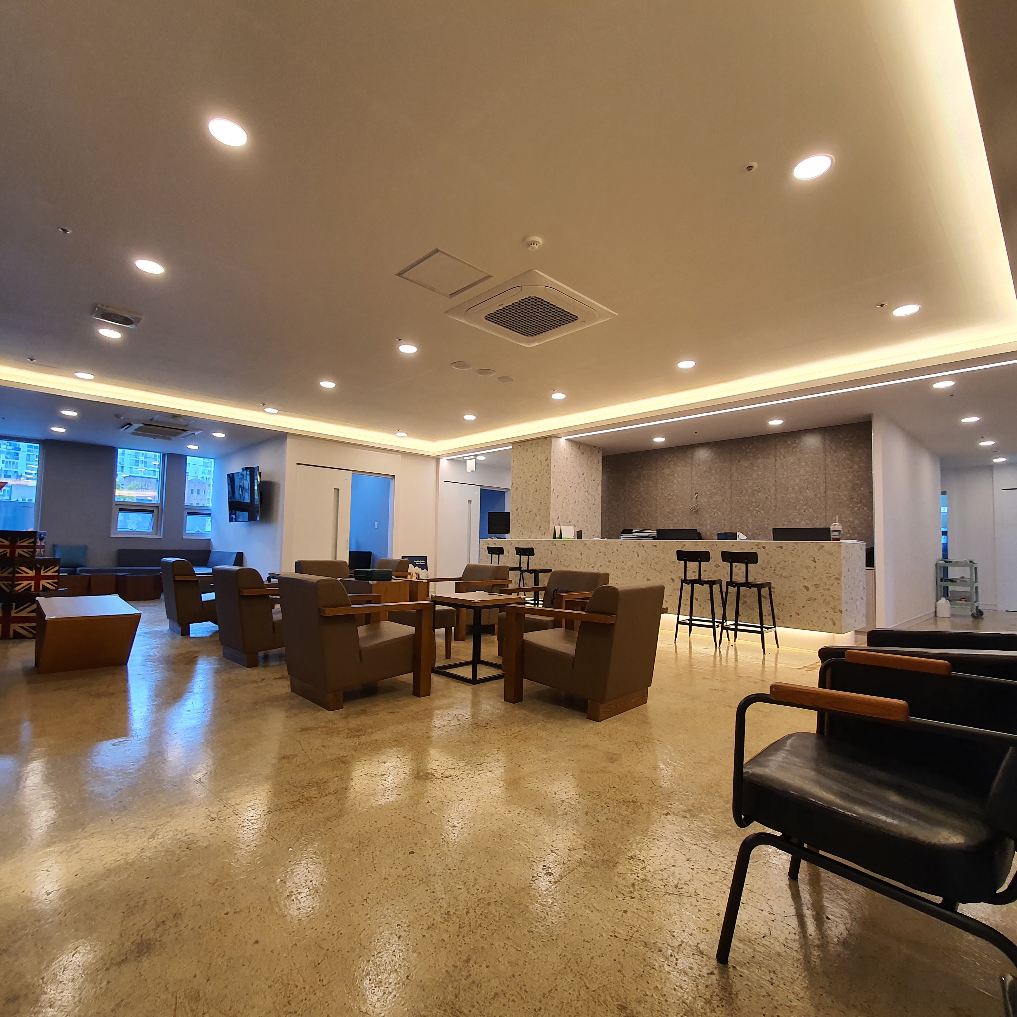 진주심플라인치과의원 대표 이미지