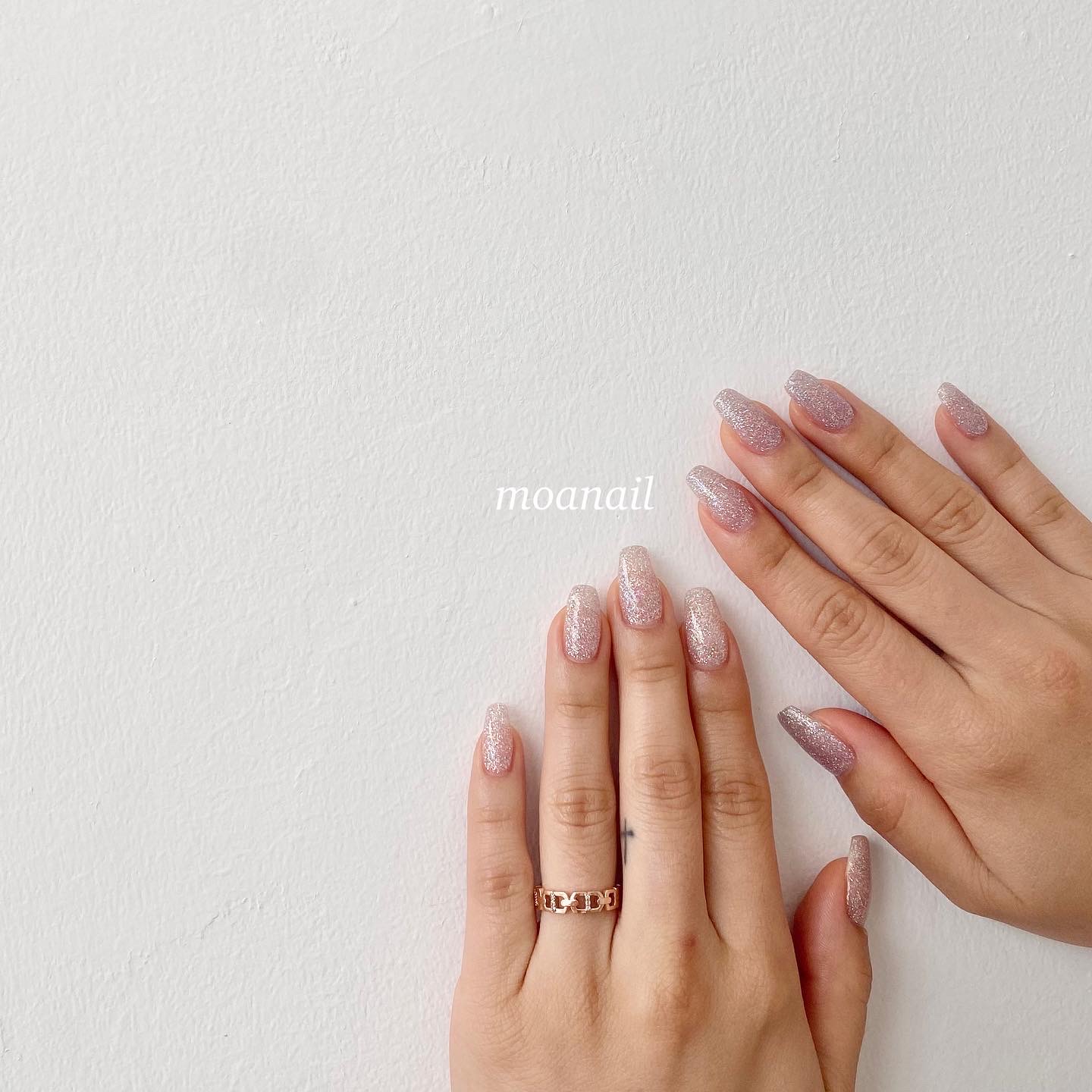 모아네일