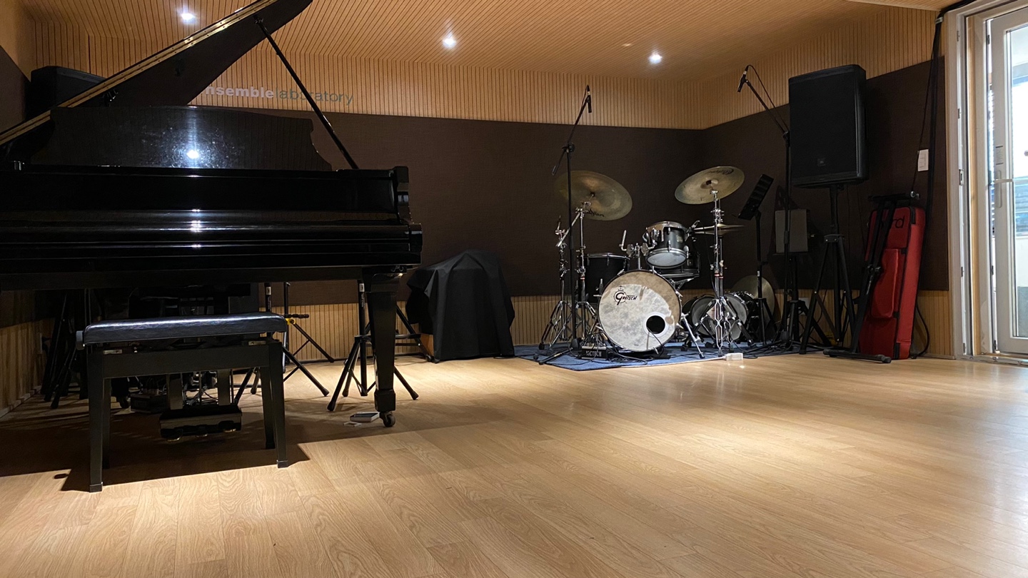 1번째 스튜디오 사진