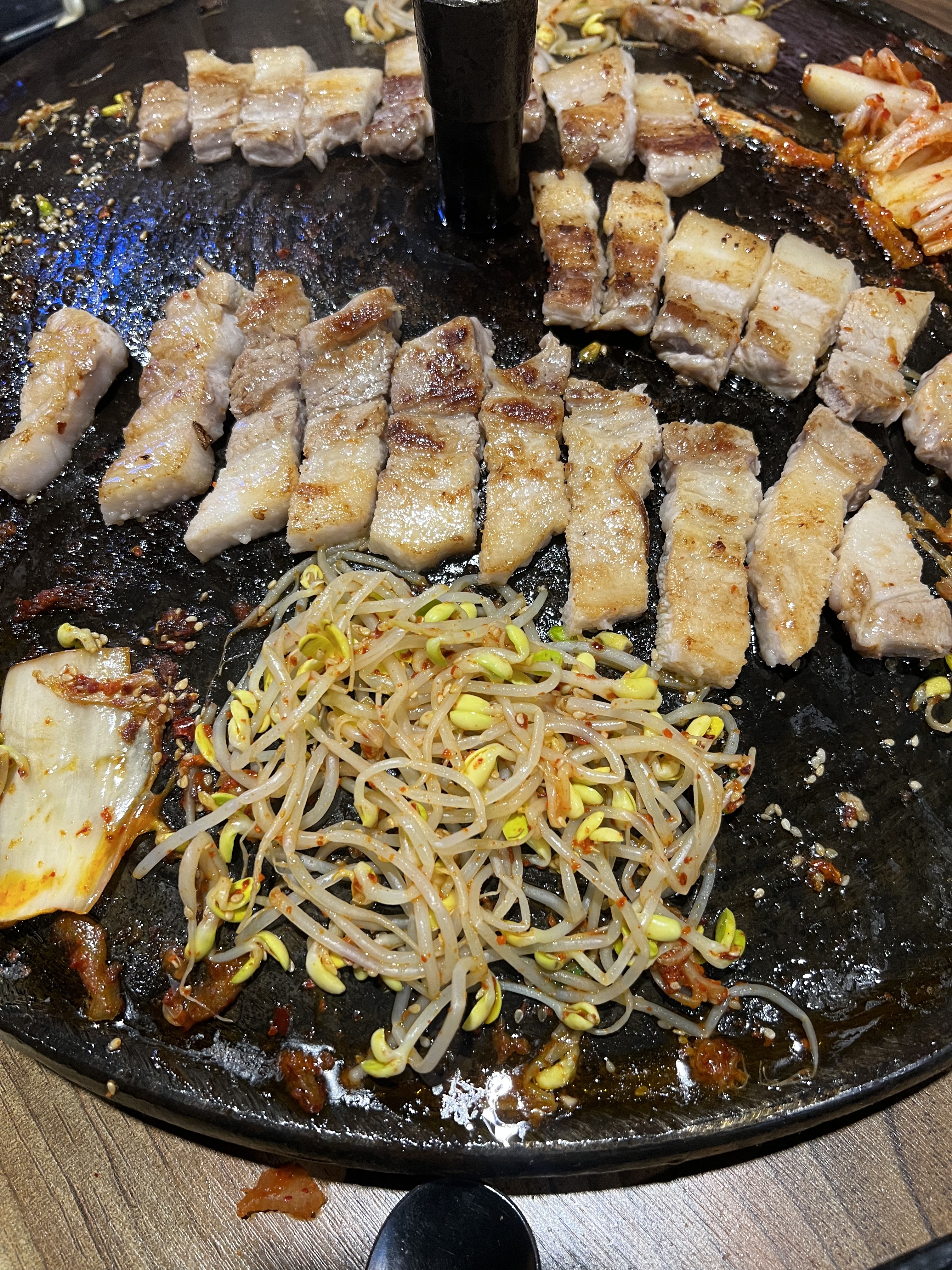 김치왕뚜껑삼겹살