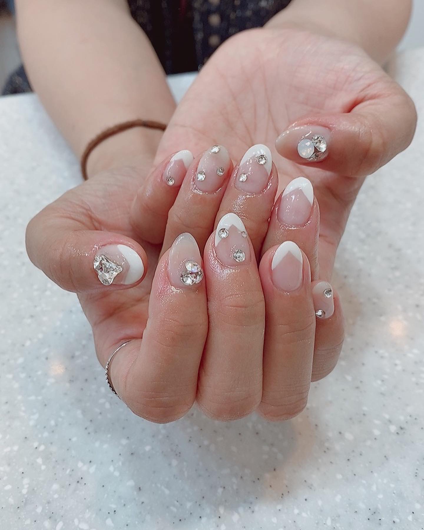 LCN라운지 네일더설렘 탄방점