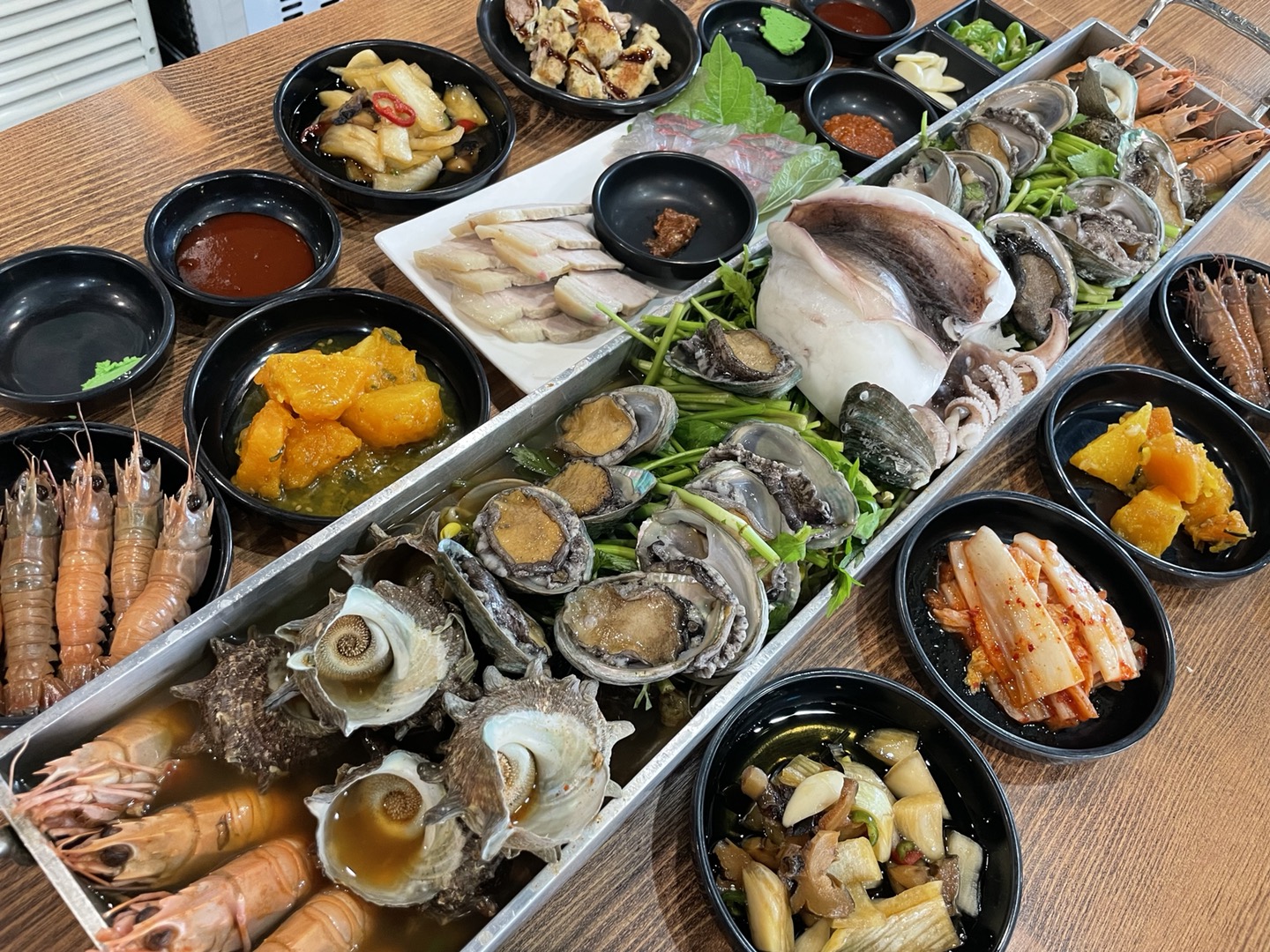 제주도 해녀세자매 협재본점