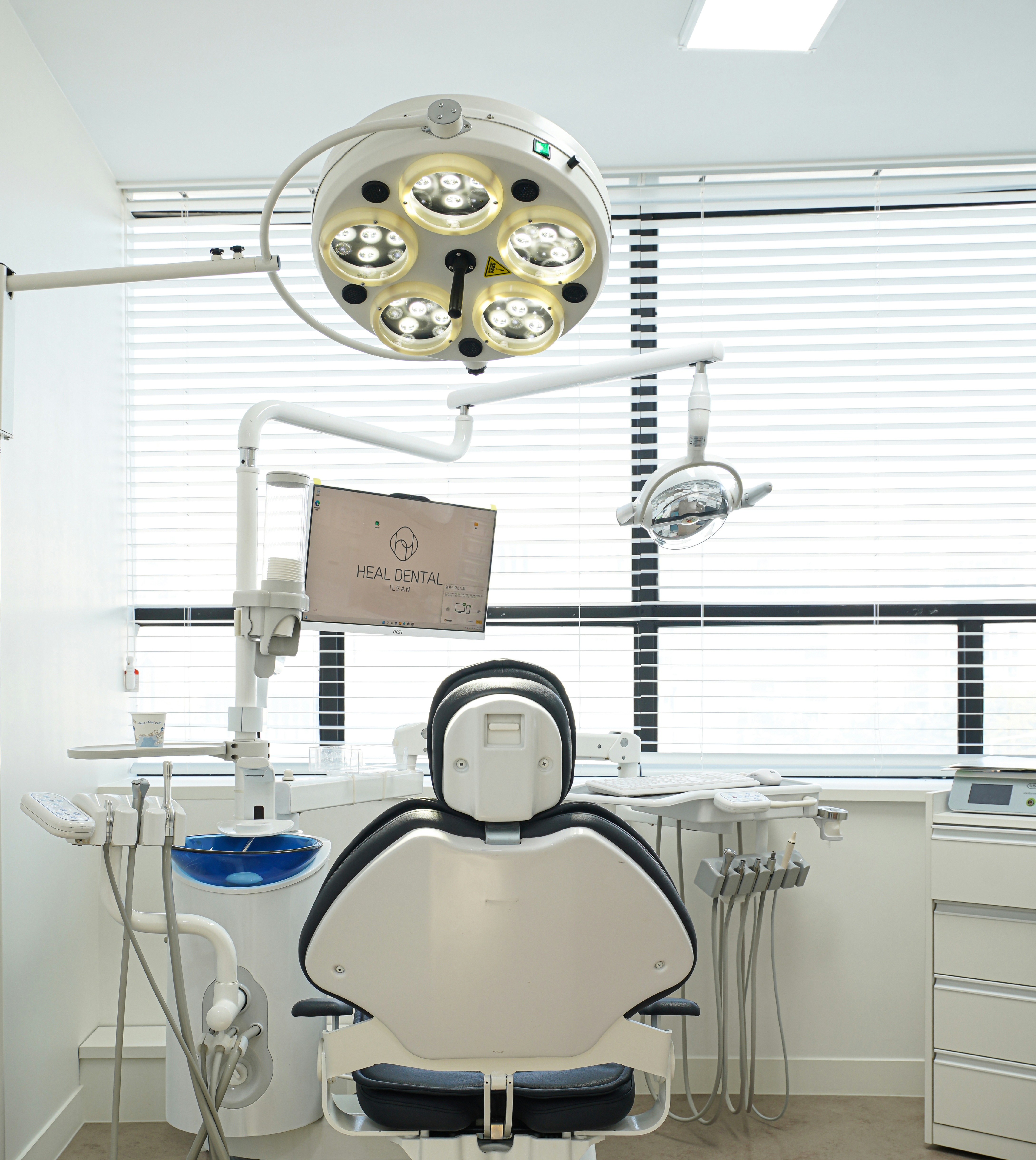 일산힐치과의원 대표 이미지