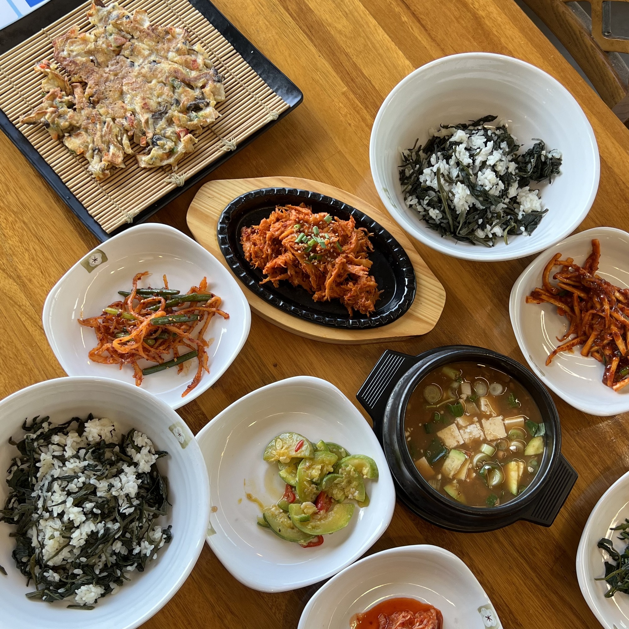 고향식당 팔공본점