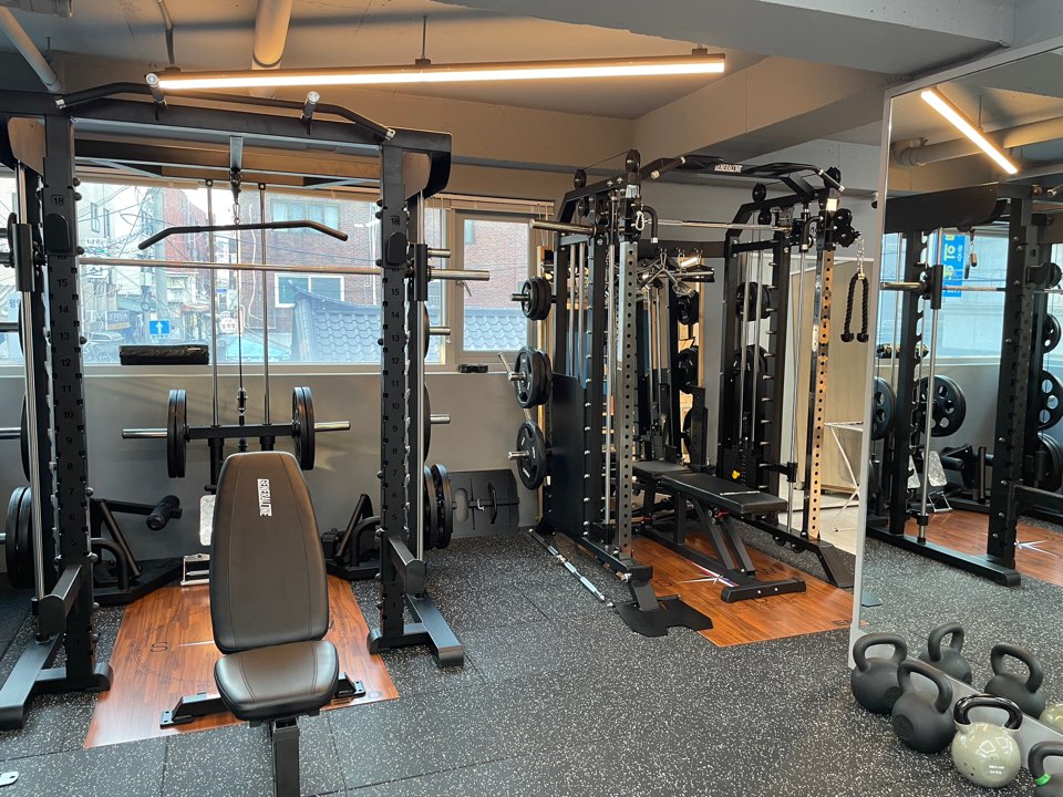 유니버설 피트니스 대표 이미지