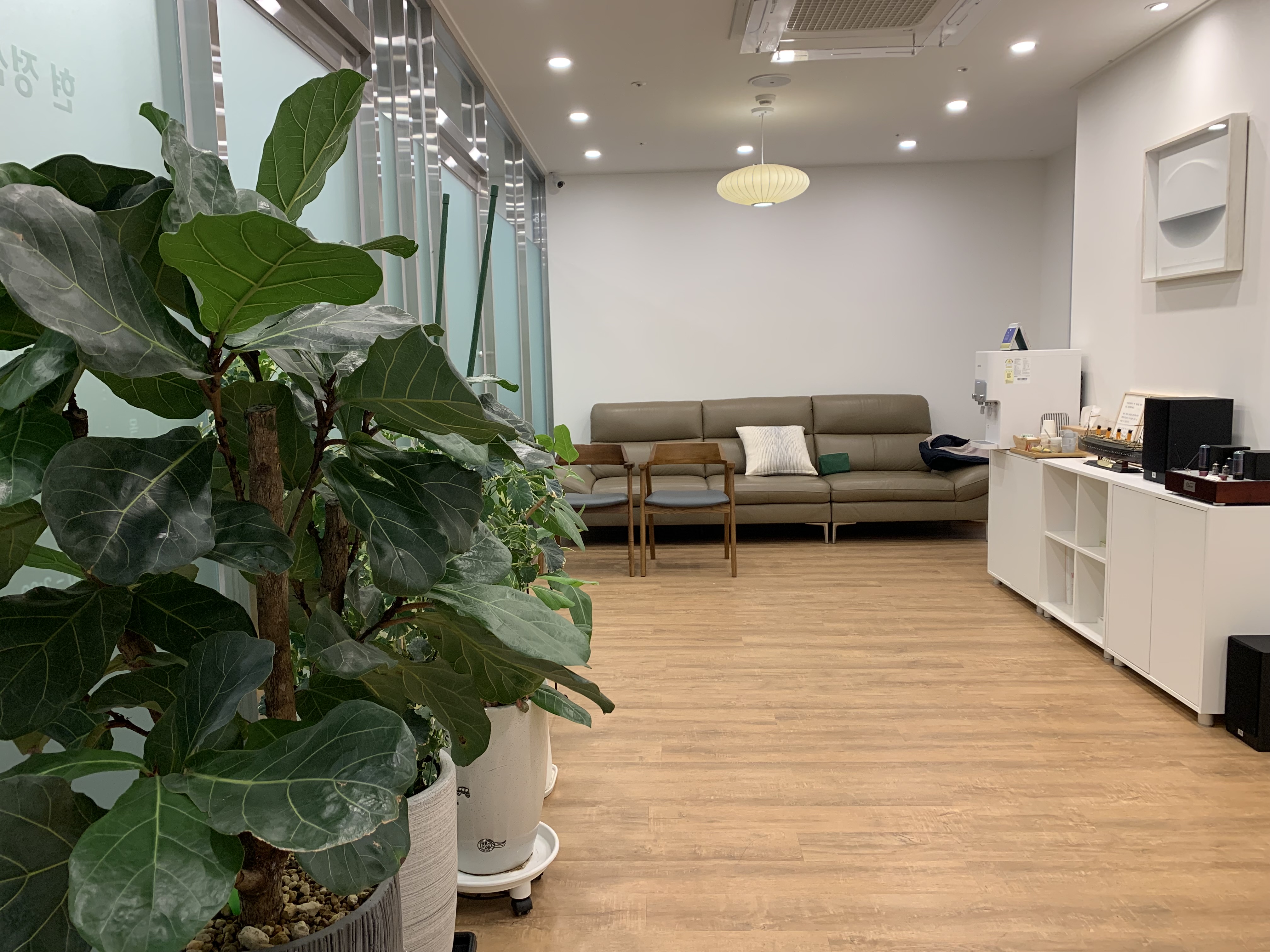 현 정신건강의학과 의원 대표 이미지