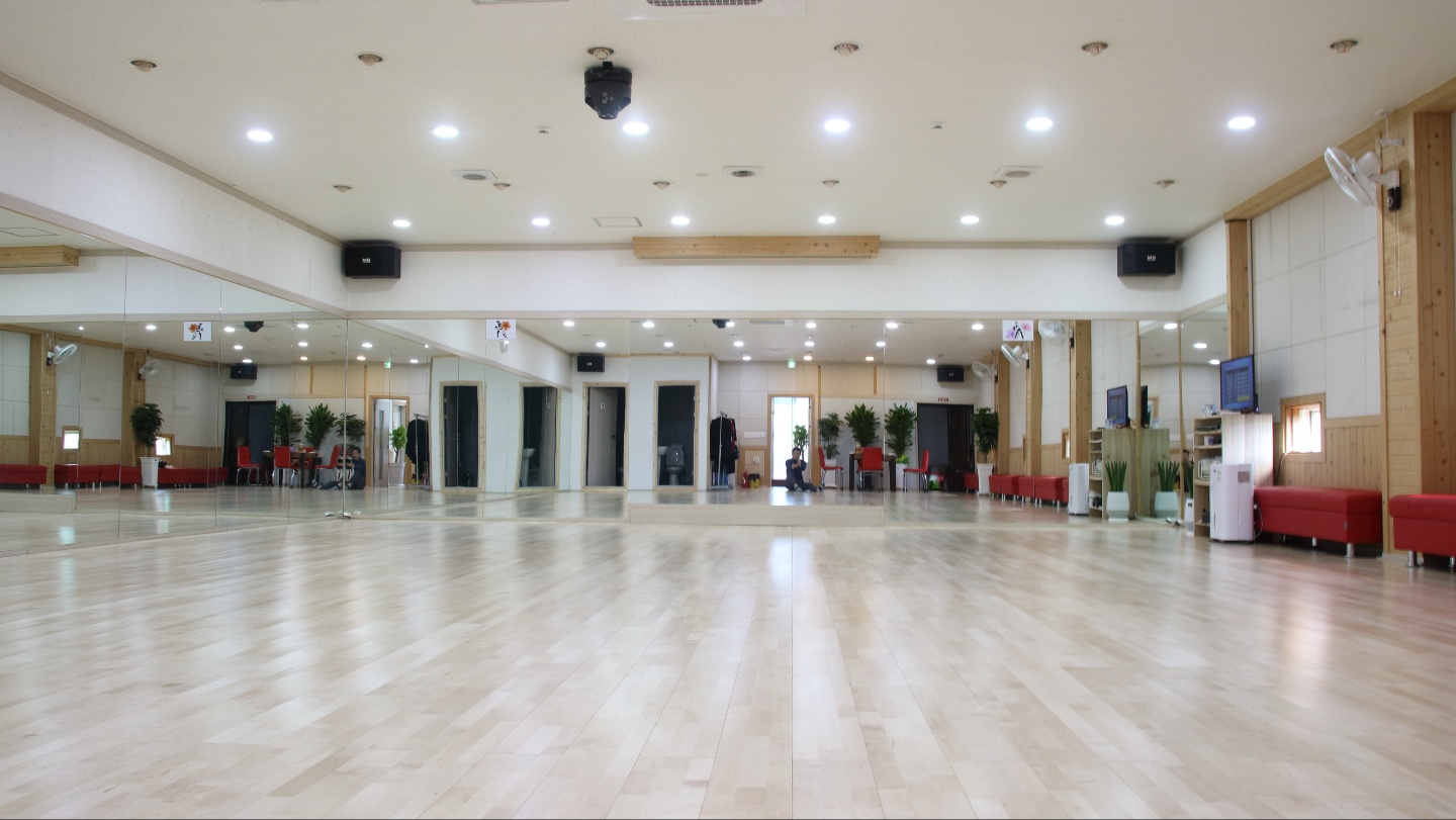 정윤엽댄스스포츠학원