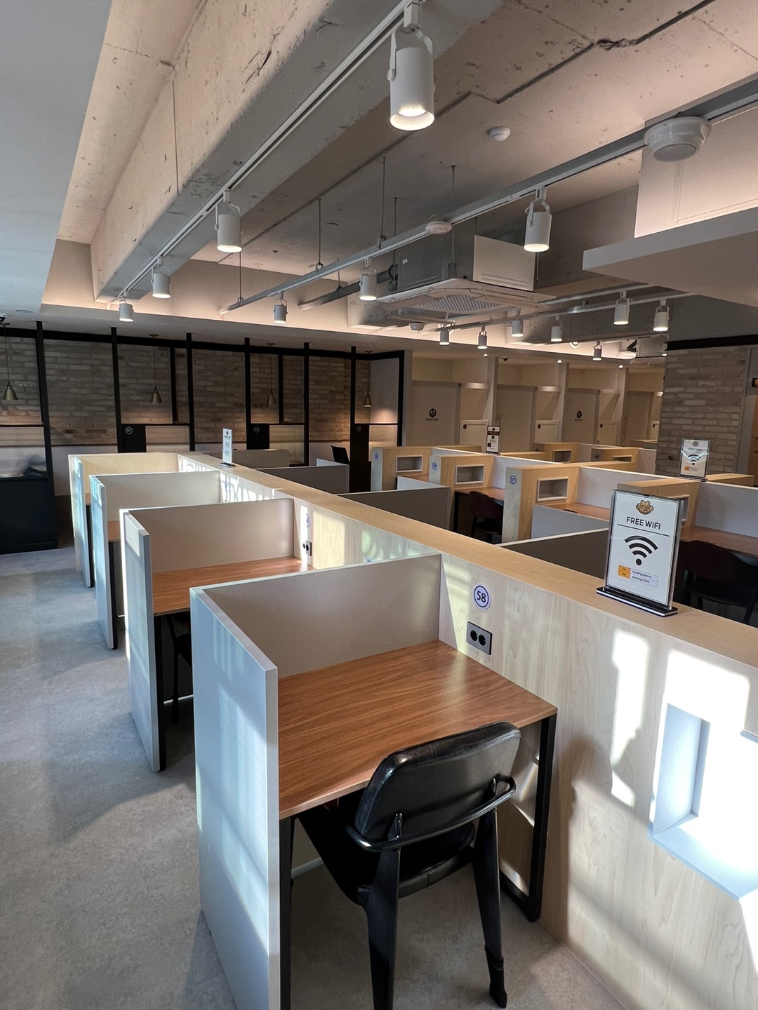 시너지플레이스 스터디카페 제주법원점