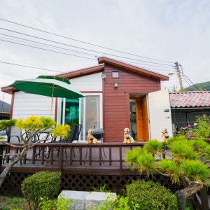 솔밭사이로 캠핑&펜션