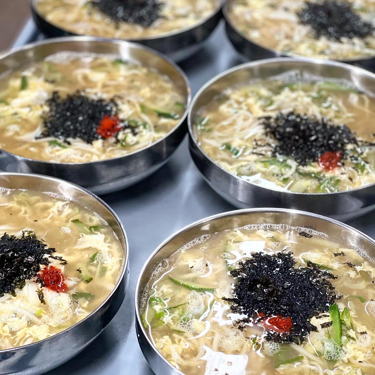 충무칼국수보쌈 강화점