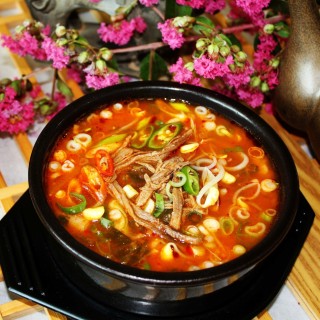 둥지밀면