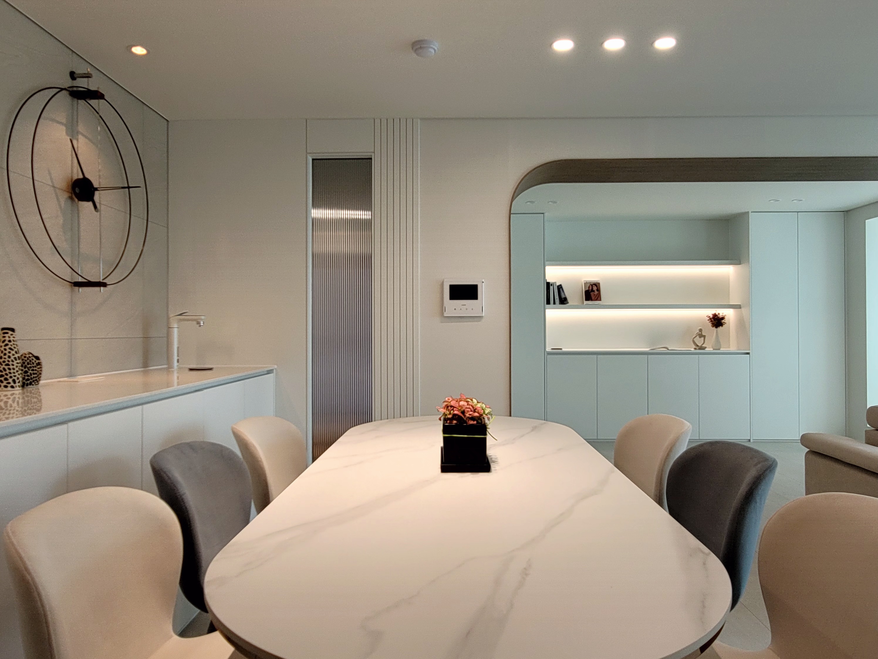 블랙스톤 디자인 대표 이미지