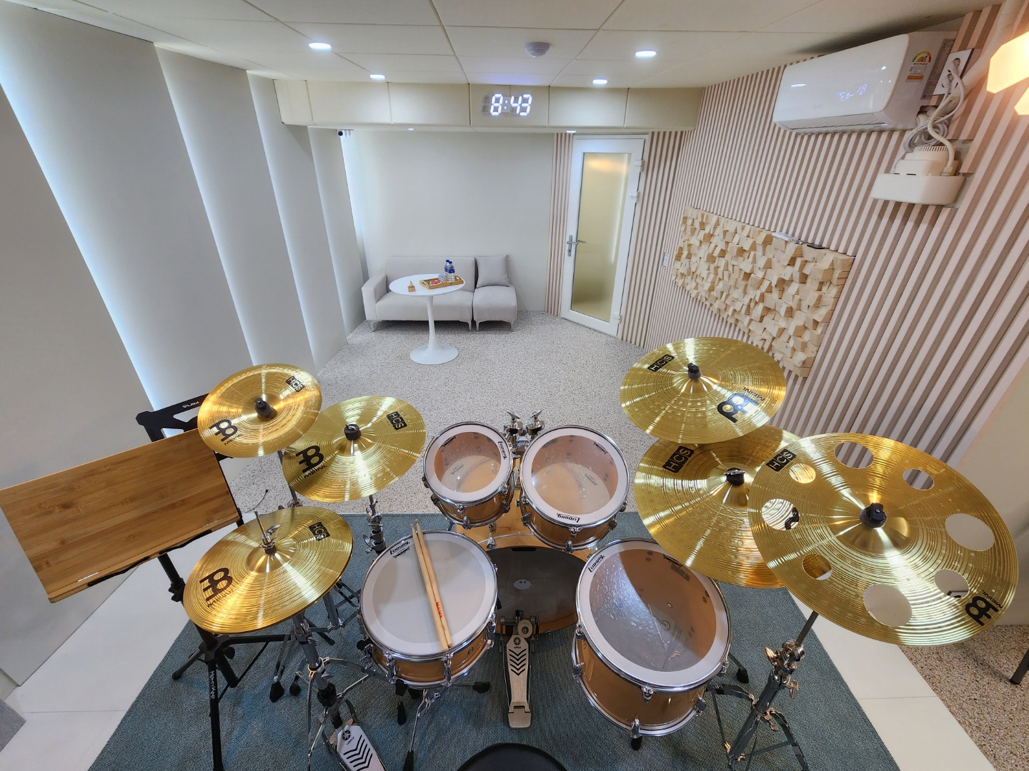 1번째 스튜디오 사진