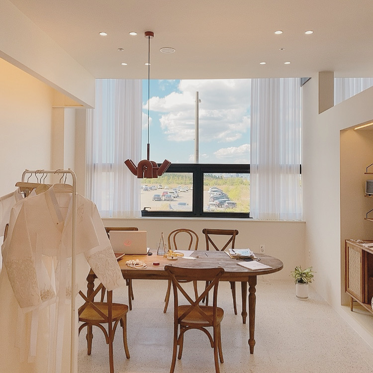 려밈한복 배곧본점