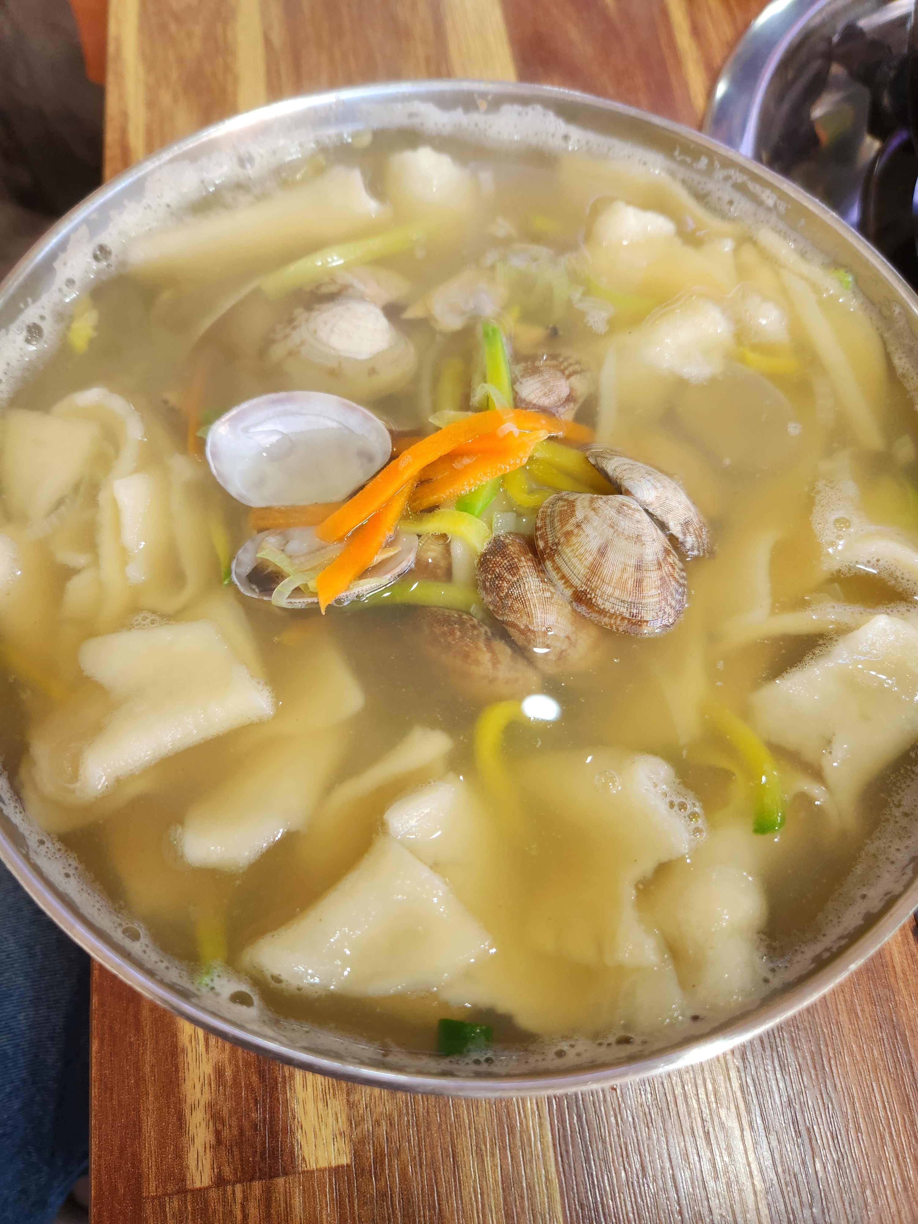 여의동칼국수