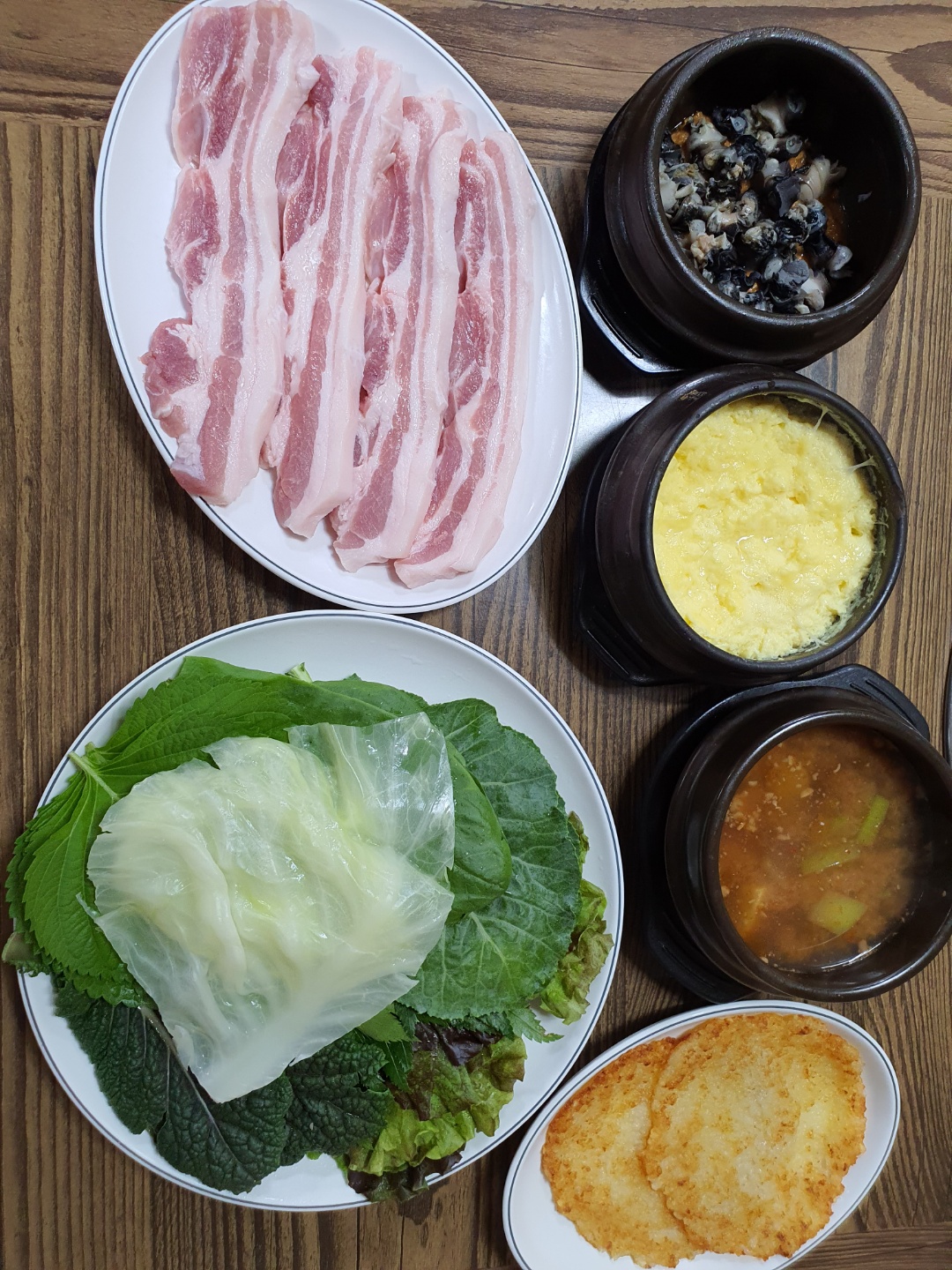 삼정우렁쌈밥