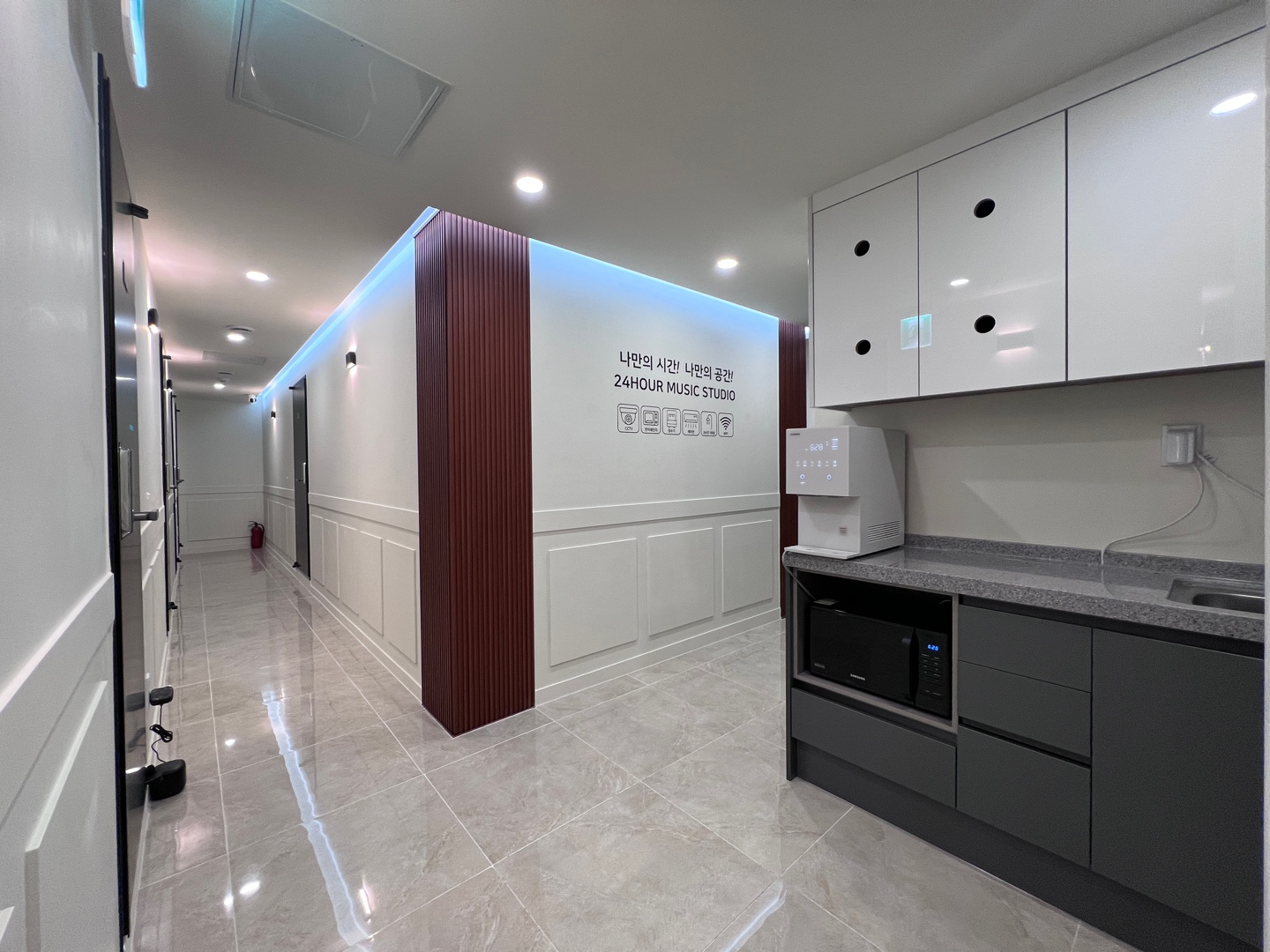 1번째 스튜디오 사진