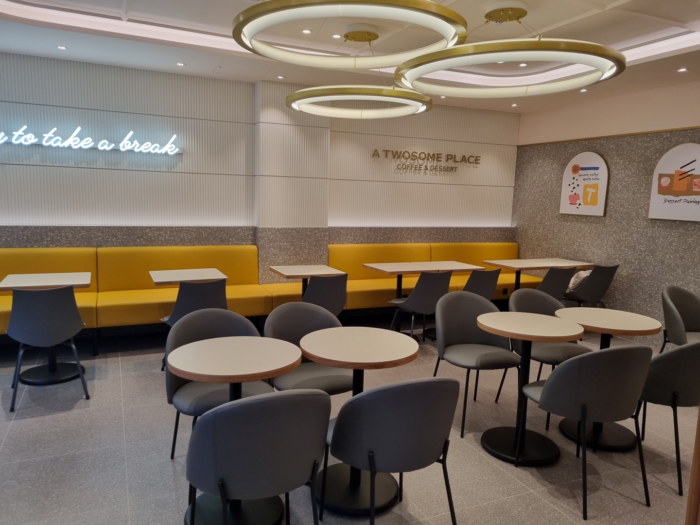 투썸플레이스 길음역점 사진 3