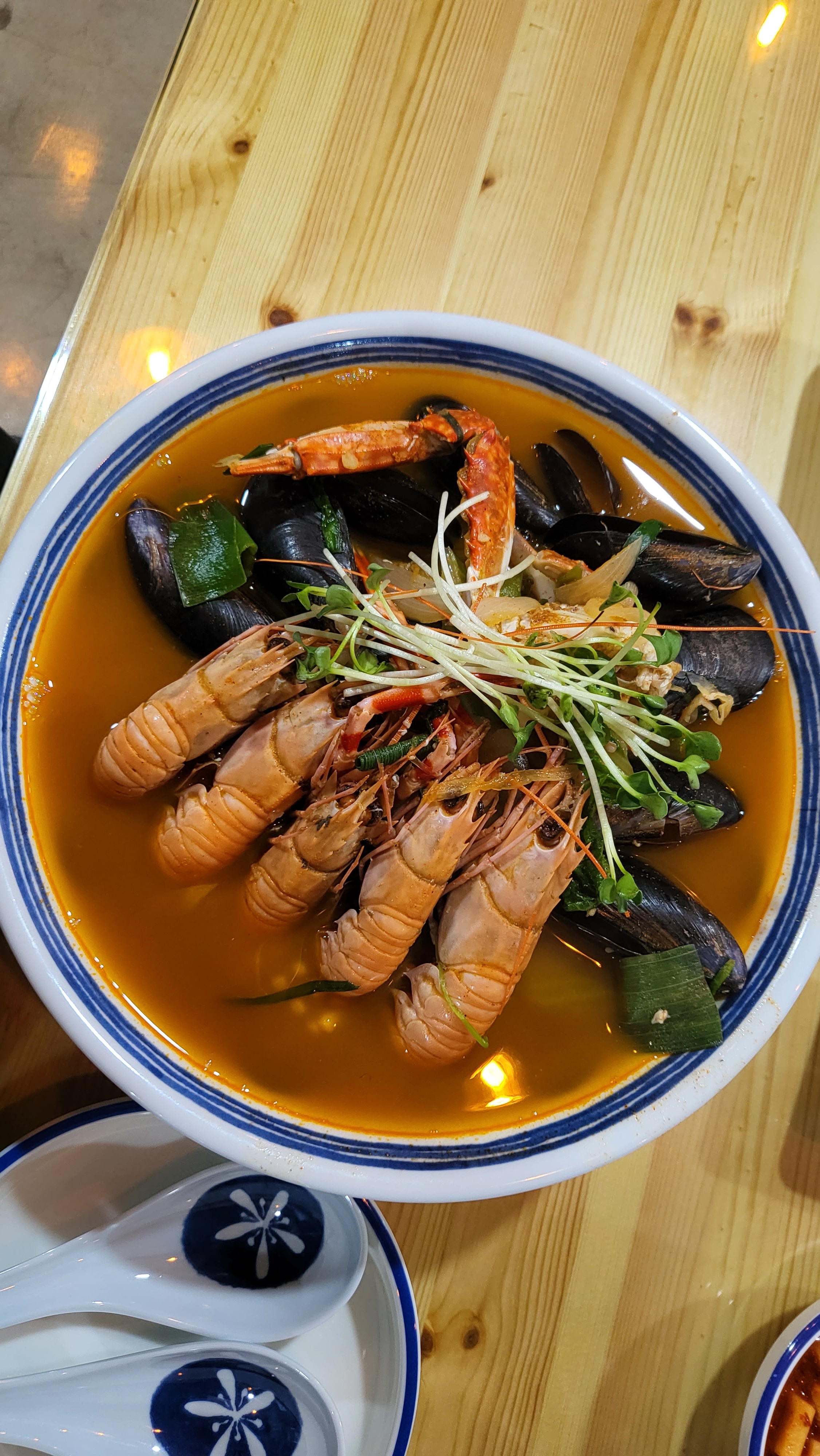 웃보