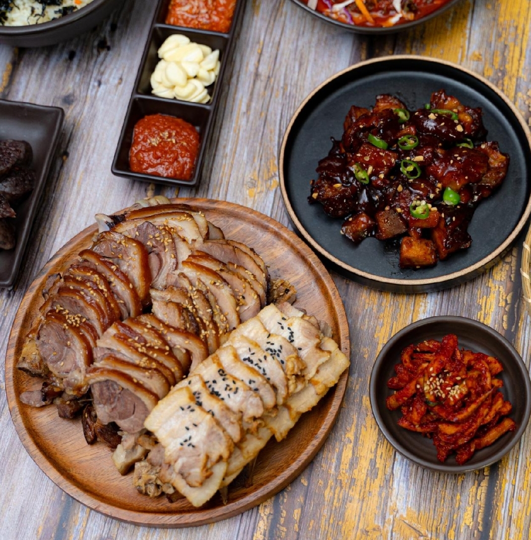 하륜일만족발 마곡본점