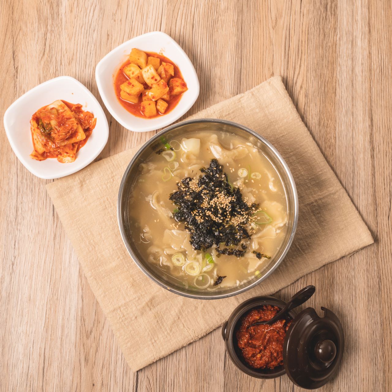 상황버섯칼국수