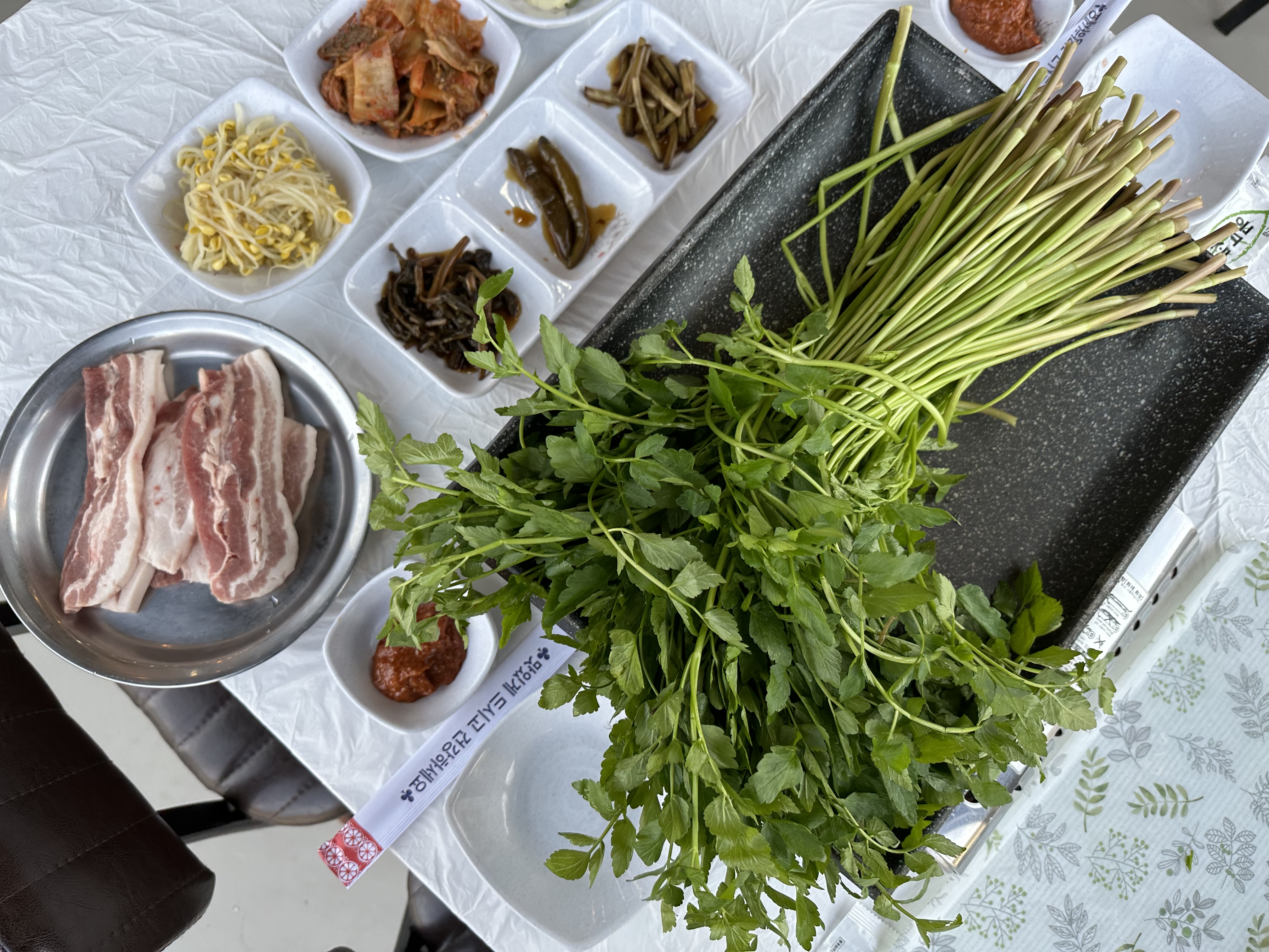 한재농사꾼박진동 한재 미나리 식당