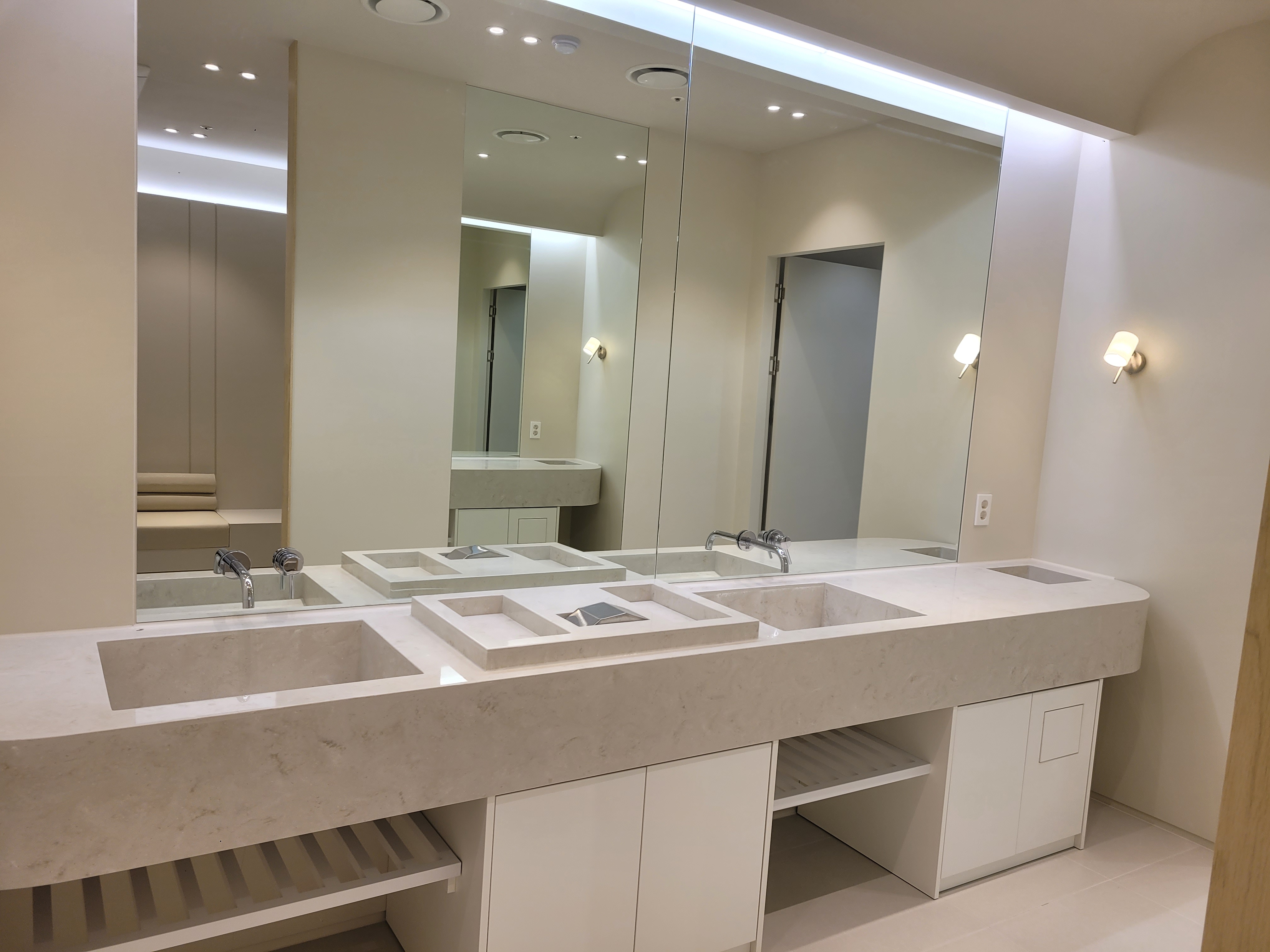 봄날피부과의원 대표 이미지