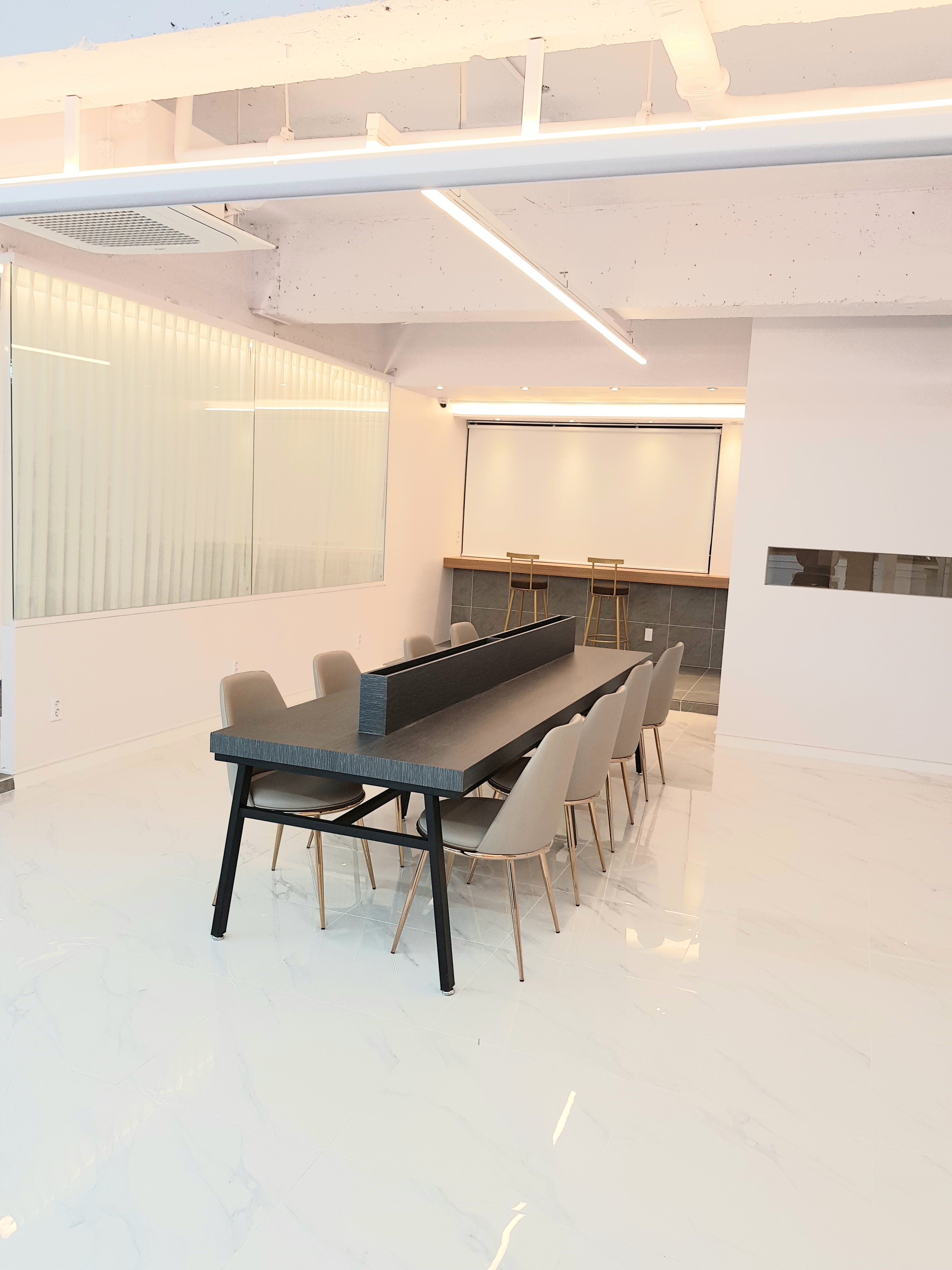 302에비뉴 대표 이미지