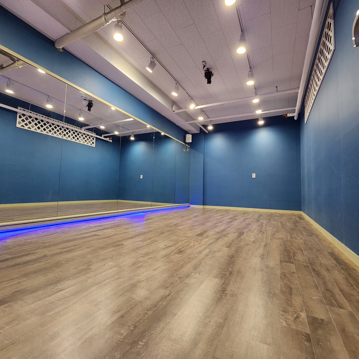 1번째 스튜디오 사진