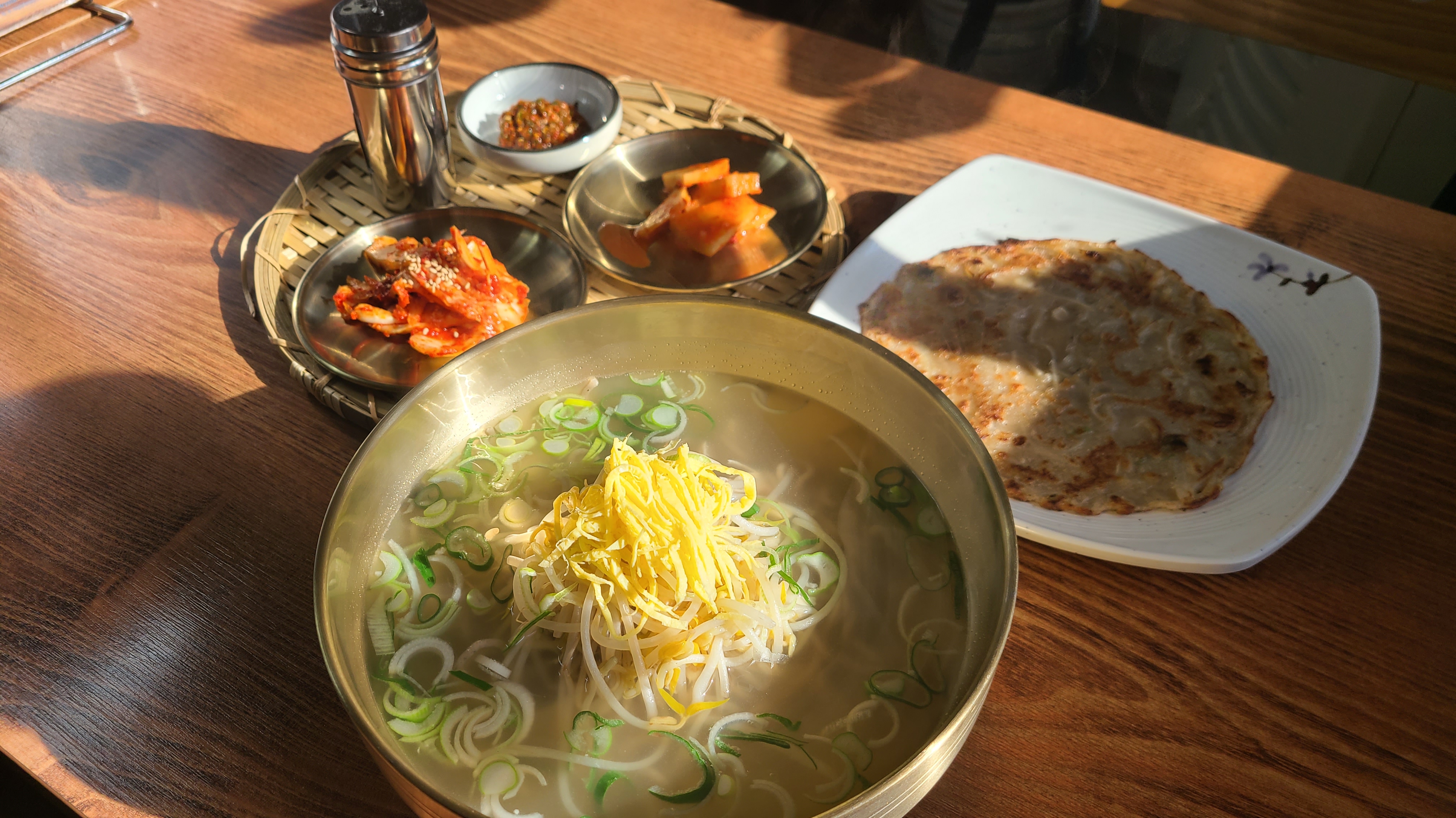 닭국수(동절기 메뉴)