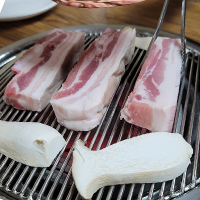 홍가네정육식당