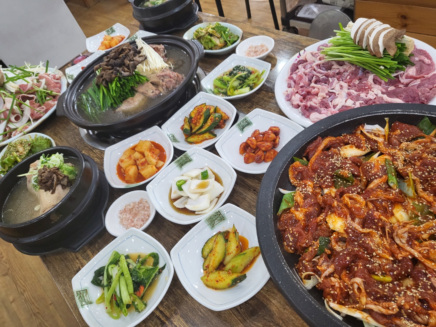 홍도능이백숙