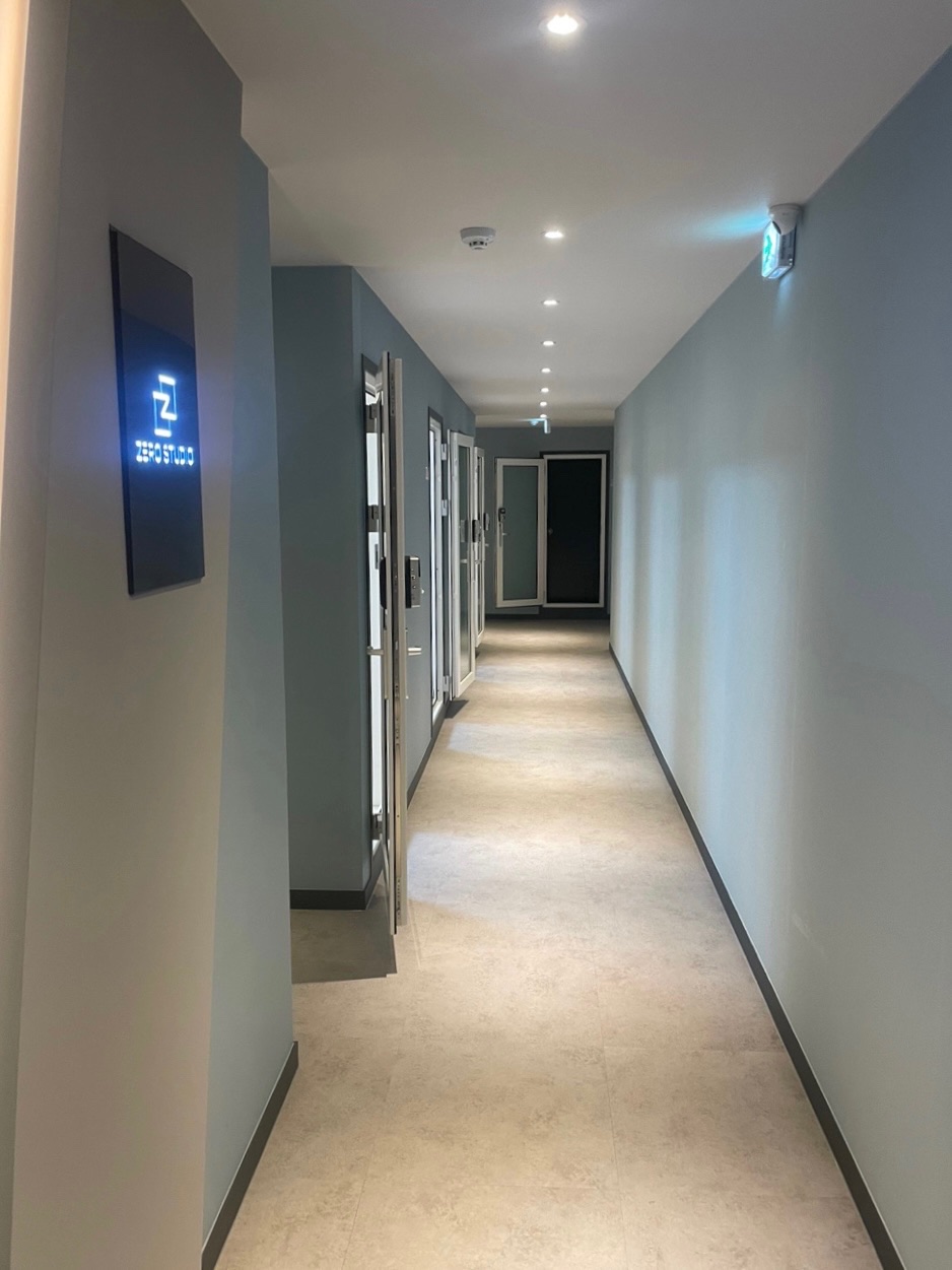 2번째 스튜디오 사진