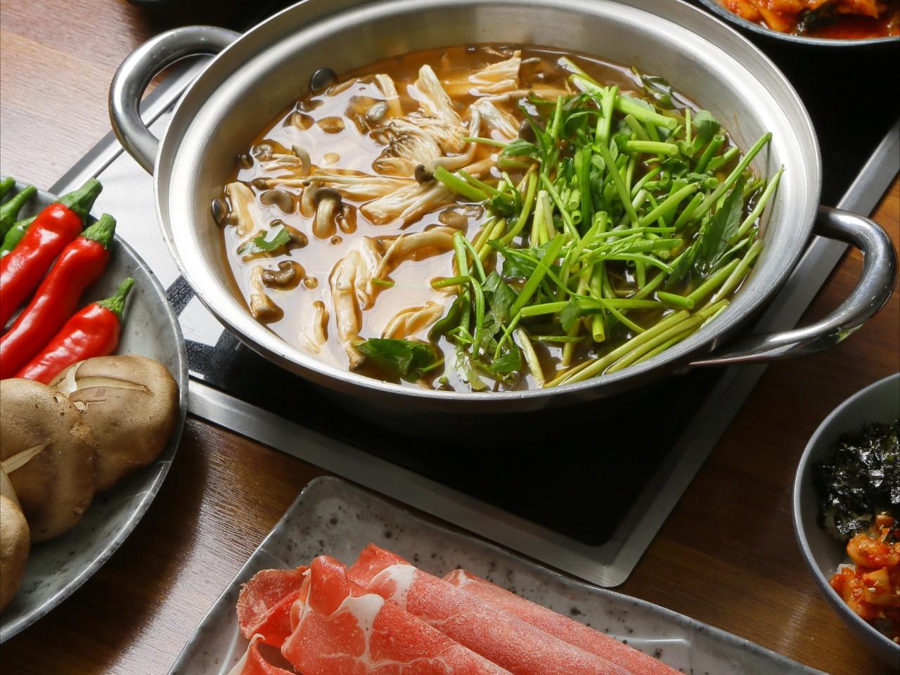 네이버 플레이스 우리랑 얼큰칼국수 양산 덕계 평산점 : 네이버